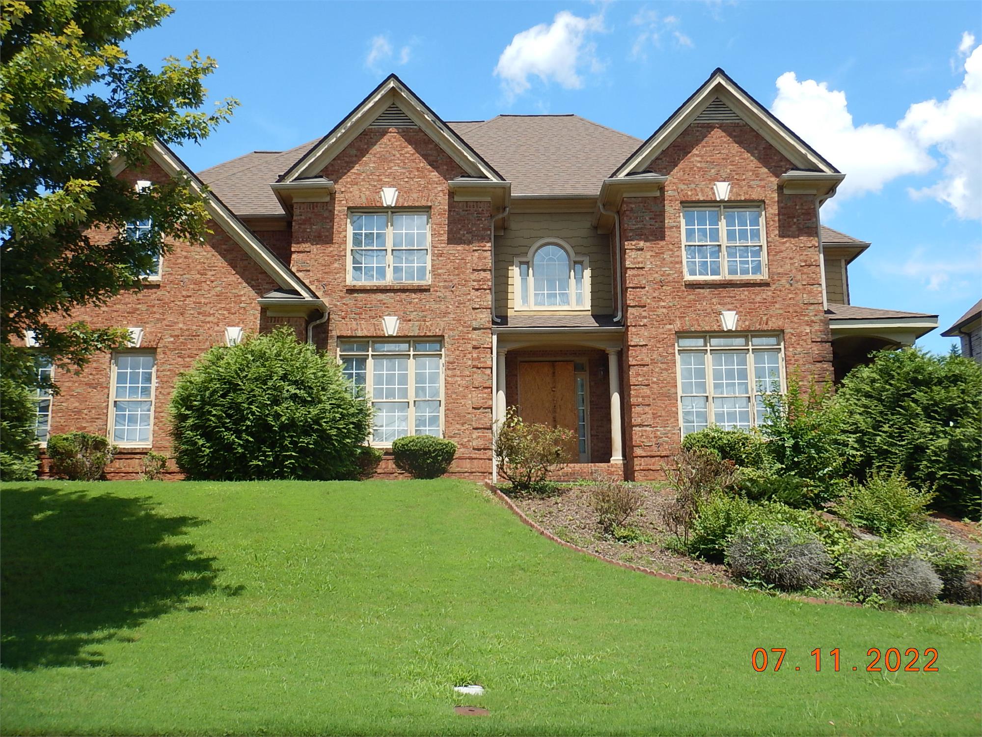 899 Pathview Ct, Dacula, GA 30019-7851