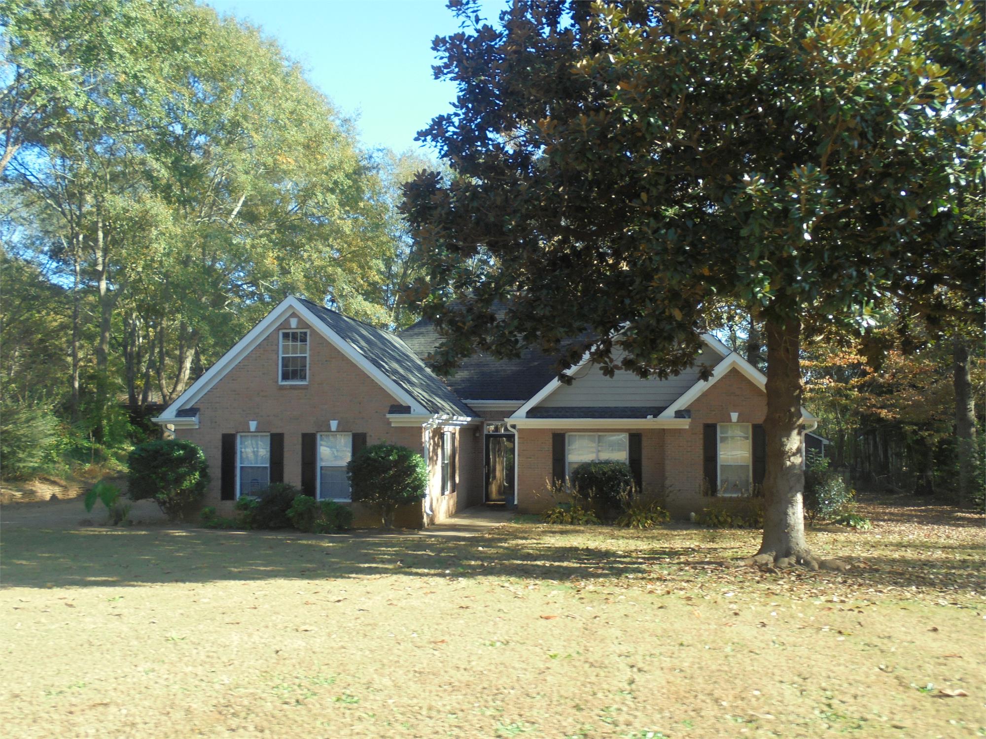 30 Huntington St, Covington, GA 30016-7154