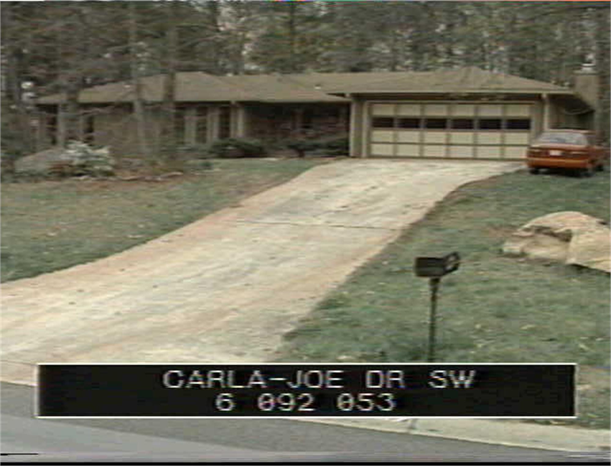 1129 Carla Joe Dr Sw, Lilburn, GA 30047-4201