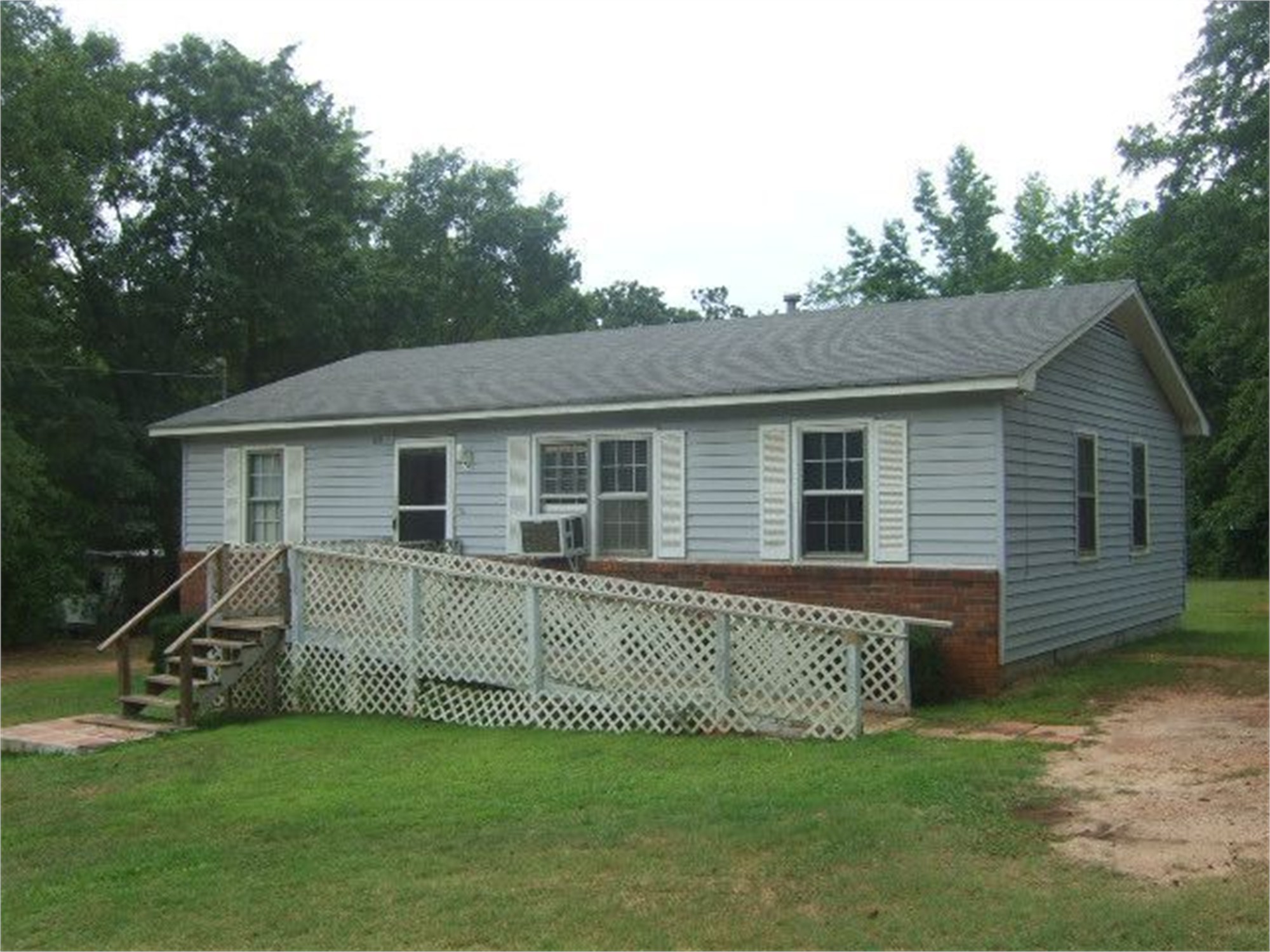 78 Grove Hill Rd, Hartwell, GA 30643-4724