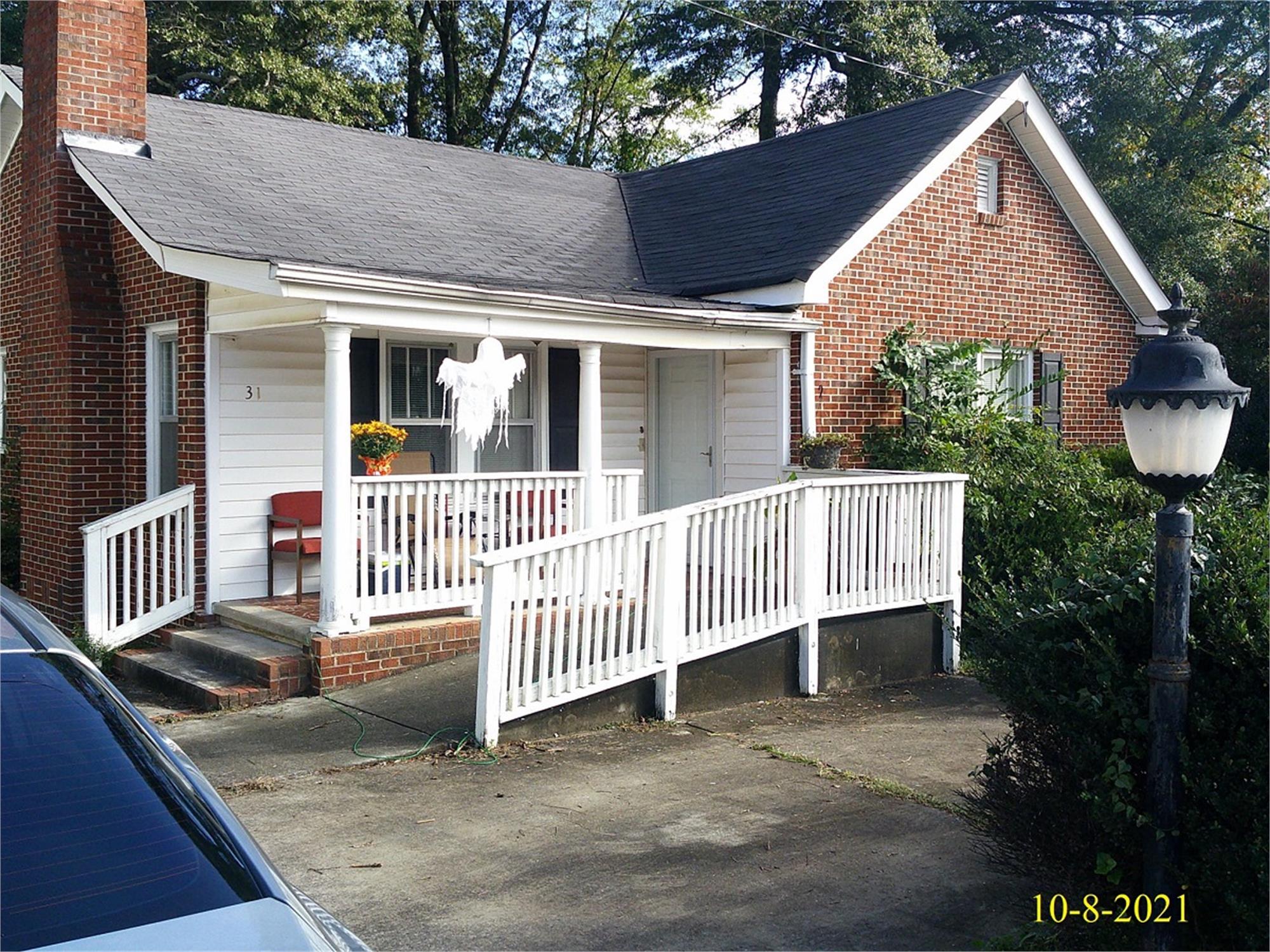 31 E Crogan St, Lawrenceville, GA 30046-4927