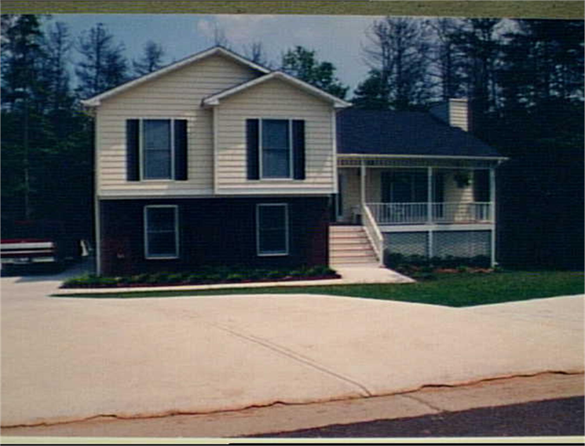 300 Luna Ct Se, Dacula, GA 30019-2373