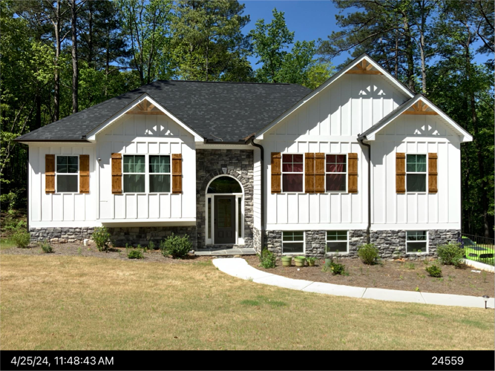 3128 Sweetbriar Dr, Villa Rica, GA 30180-7815
