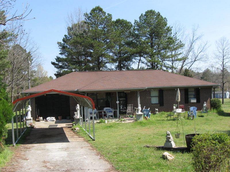 221 Mcintosh Trl, Griffin, GA 30223-5951