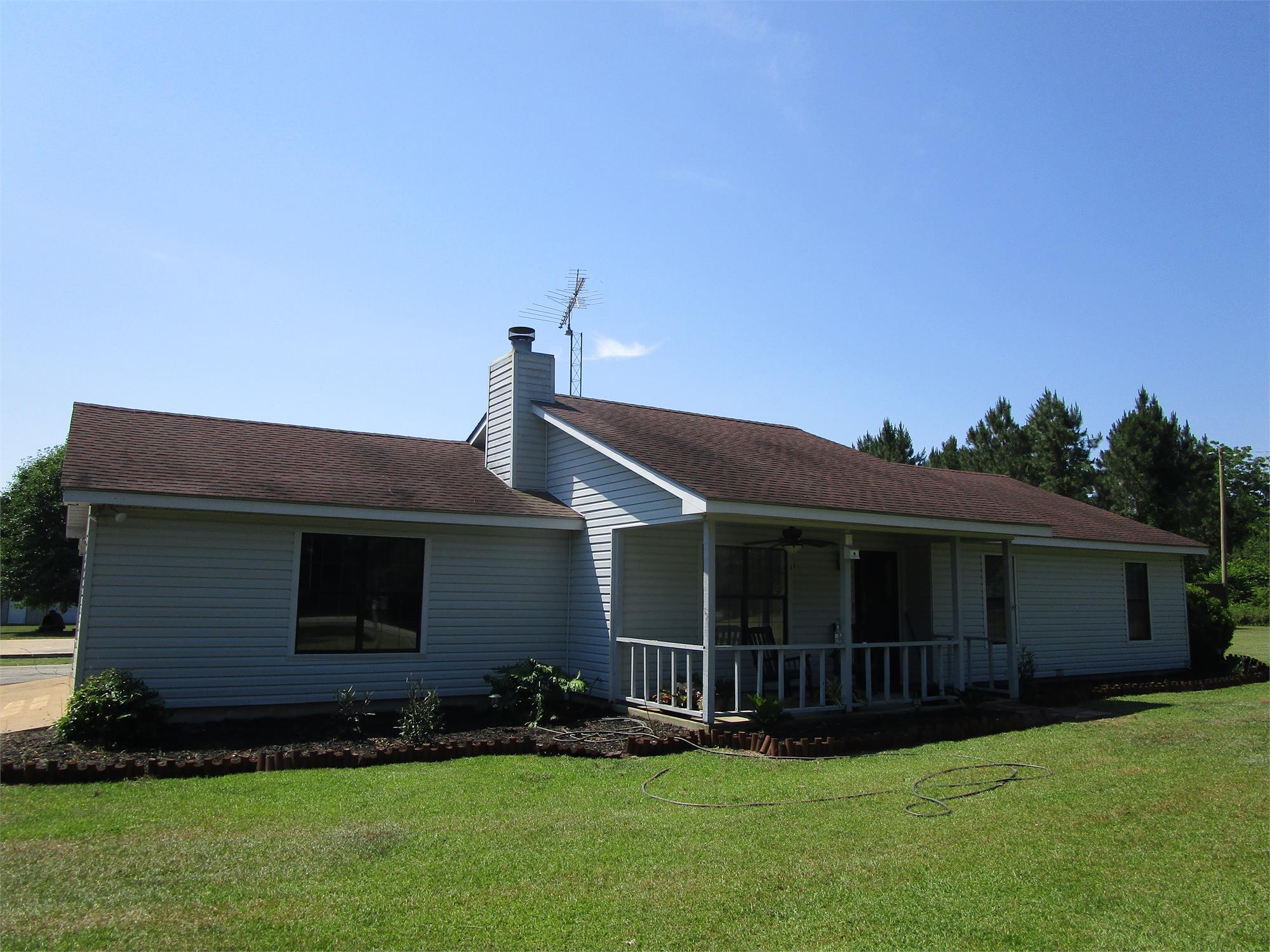 2682 Newton Rd, Bainbridge, GA 39817-7602