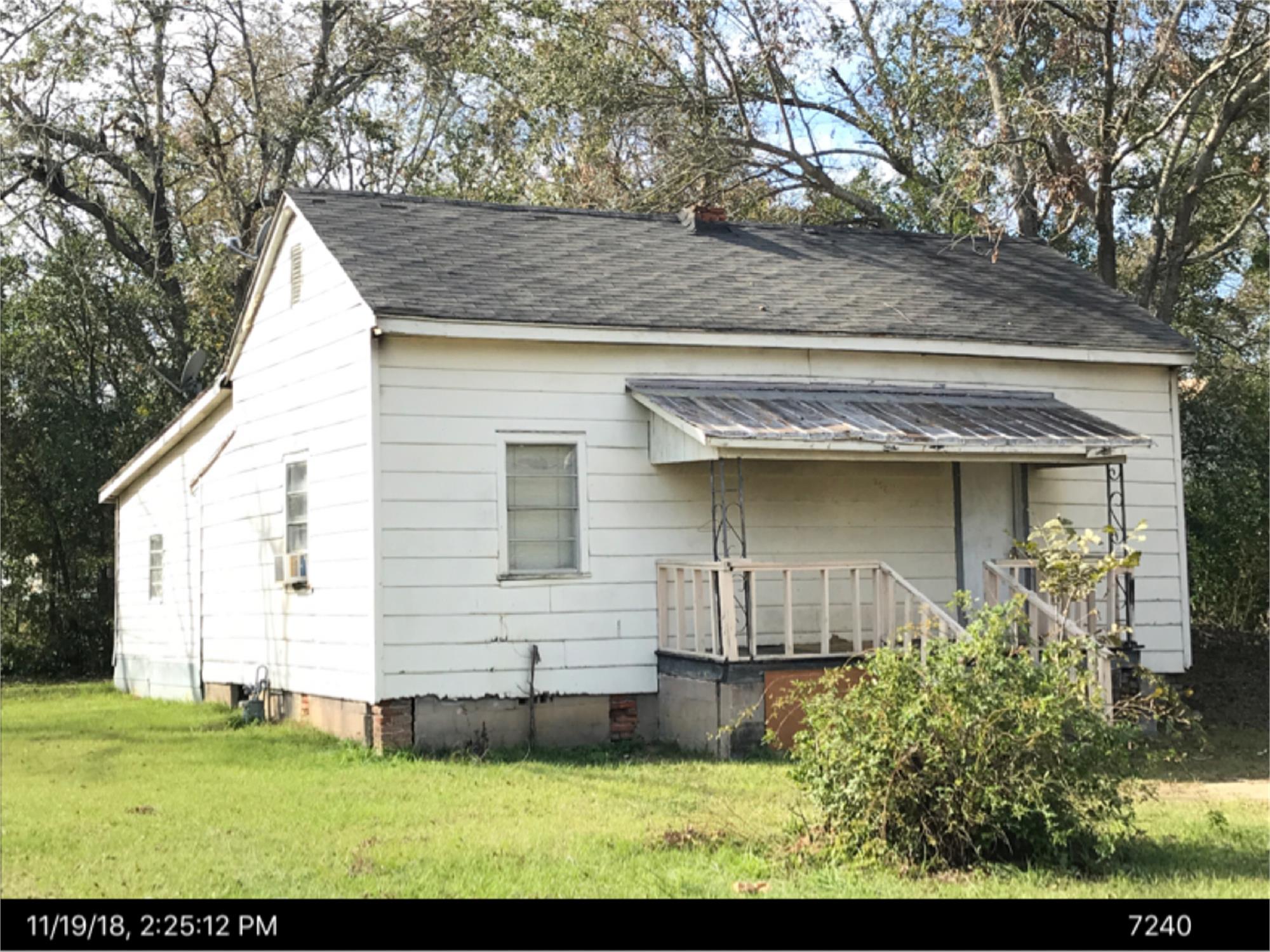 906 8th St S, Cordele, GA 31015-2803