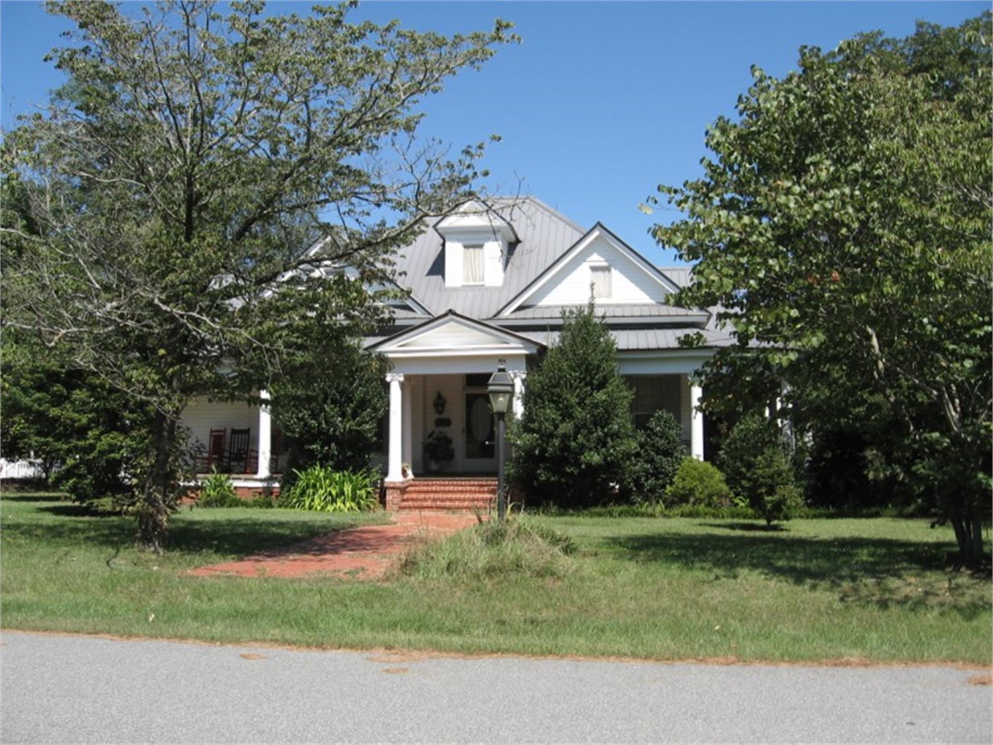 15 S Academy St, Rebecca, GA 31783-2518