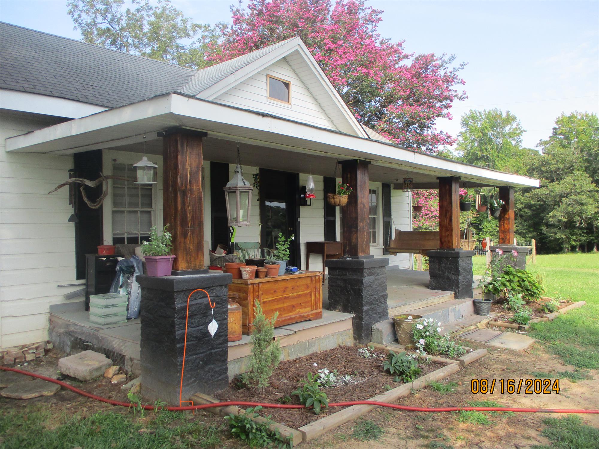 1003 Hudson River Church Rd, Danielsville, GA 30633-3512