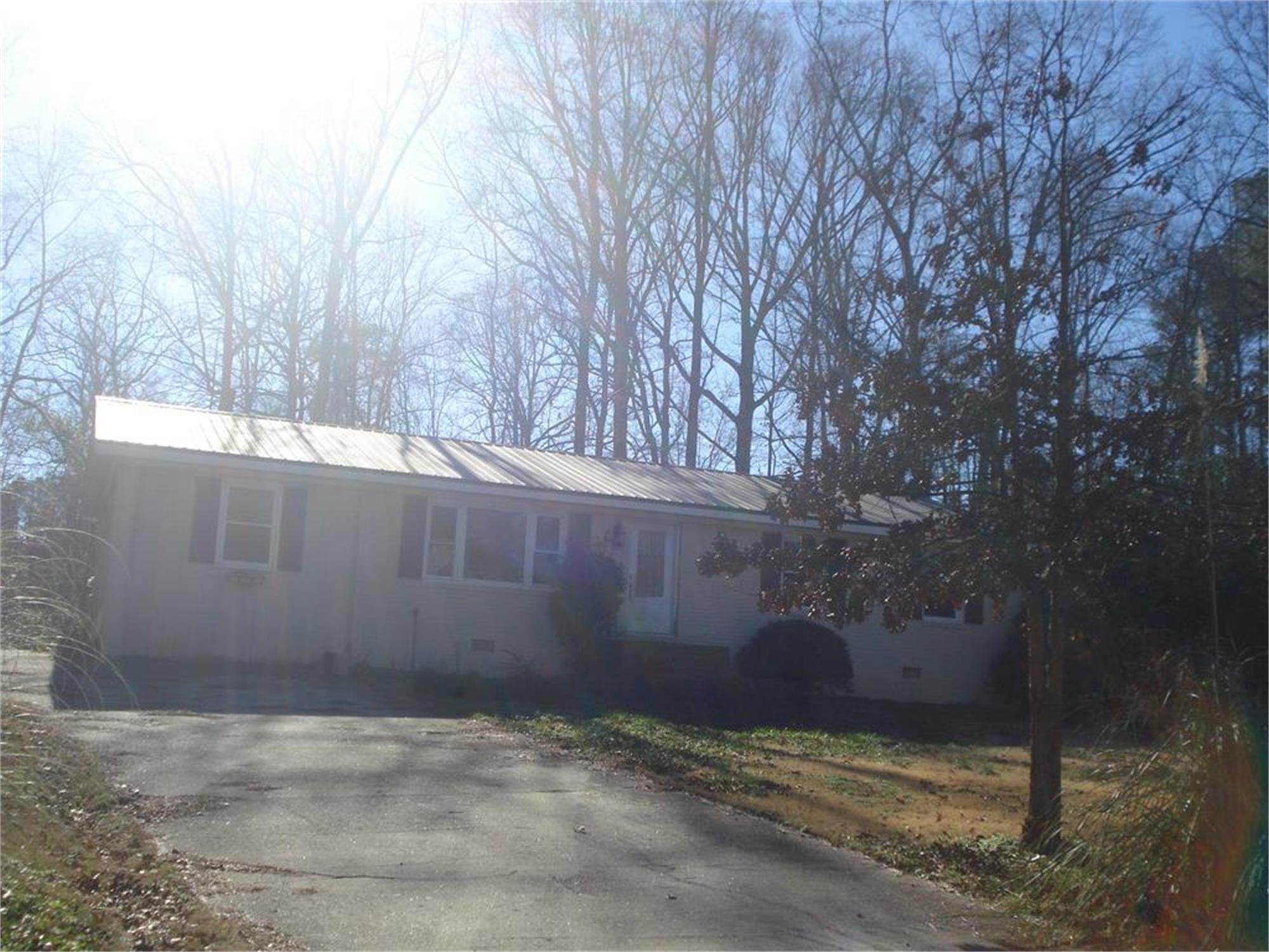 25 Laurie Ln, Covington, GA 30016-8789