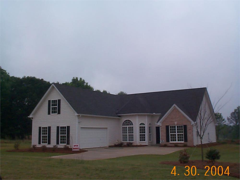 633 Skyland Dr, Winder, GA 30680-4346