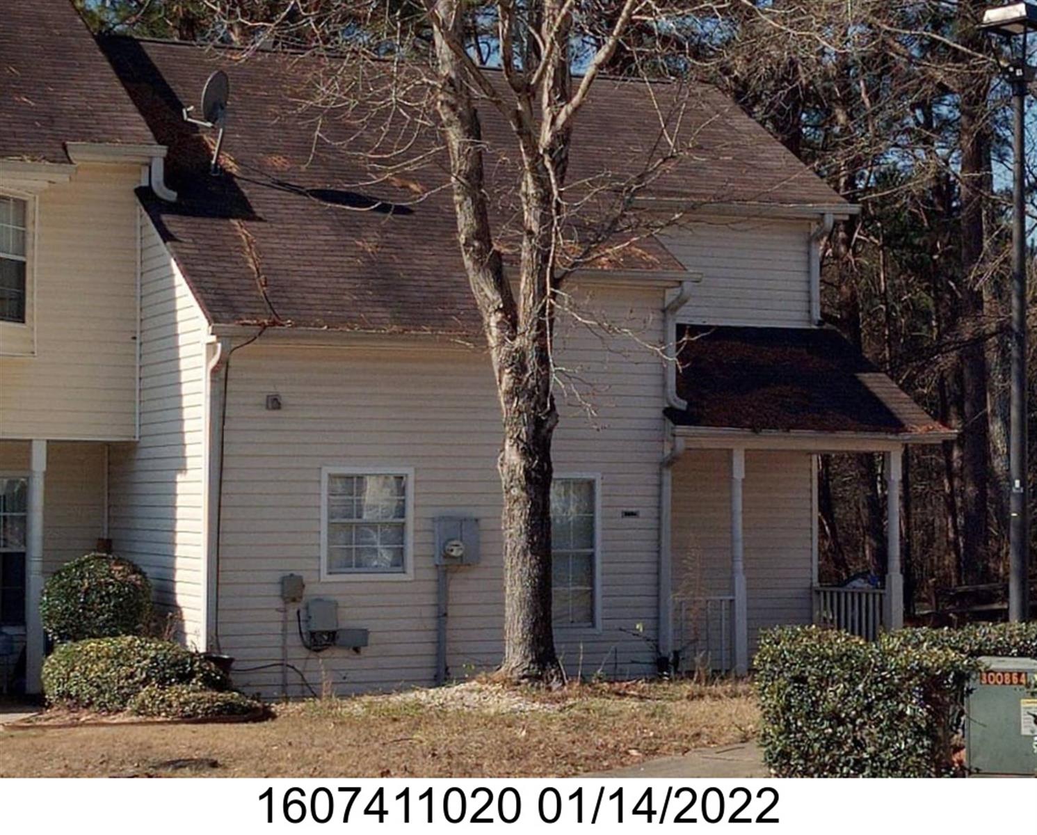 5896 Trent Walk Dr, Lithonia, GA 30038-1969