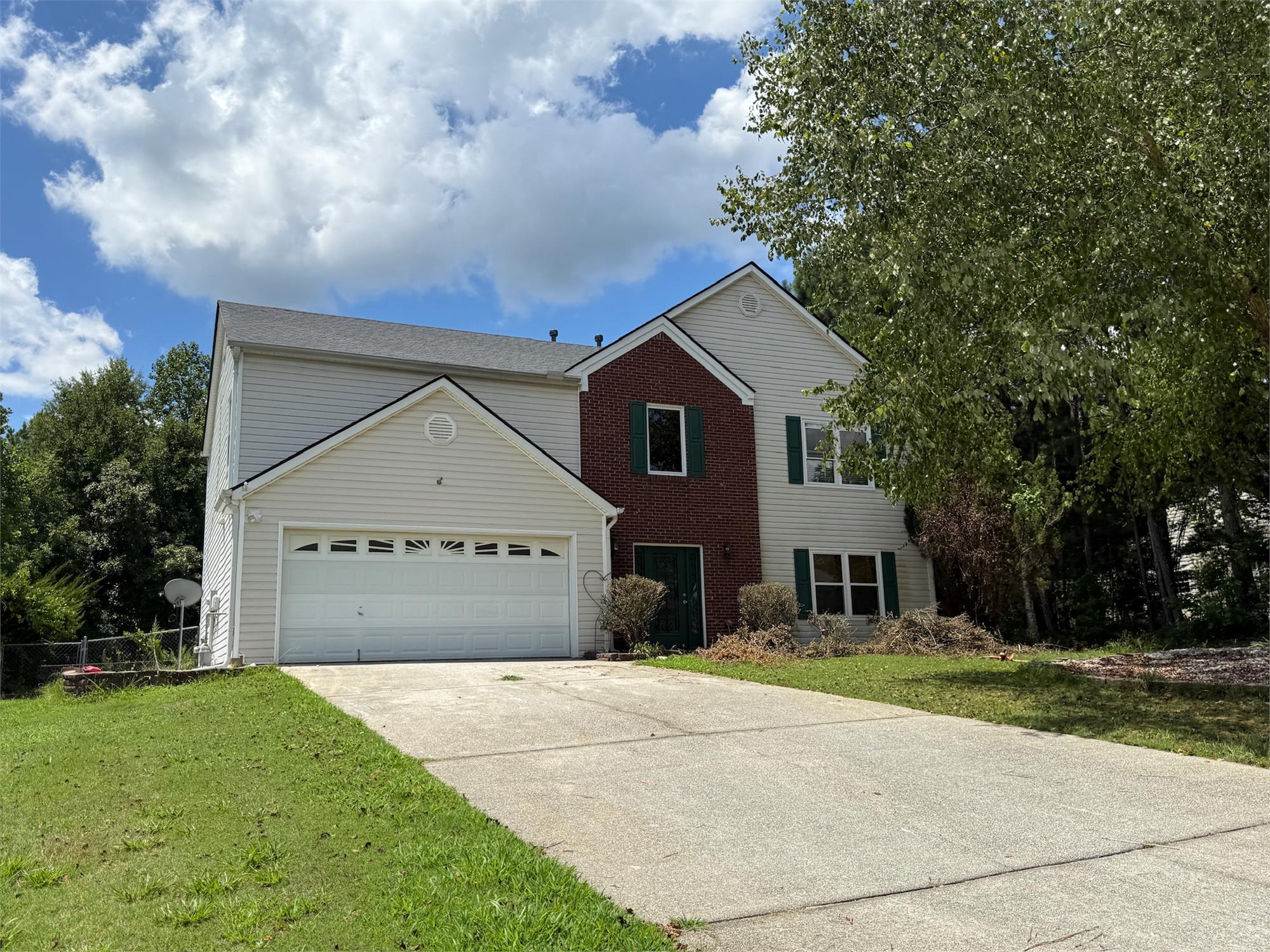 1223 Mystic Dr, Loganville, GA 30052-9008