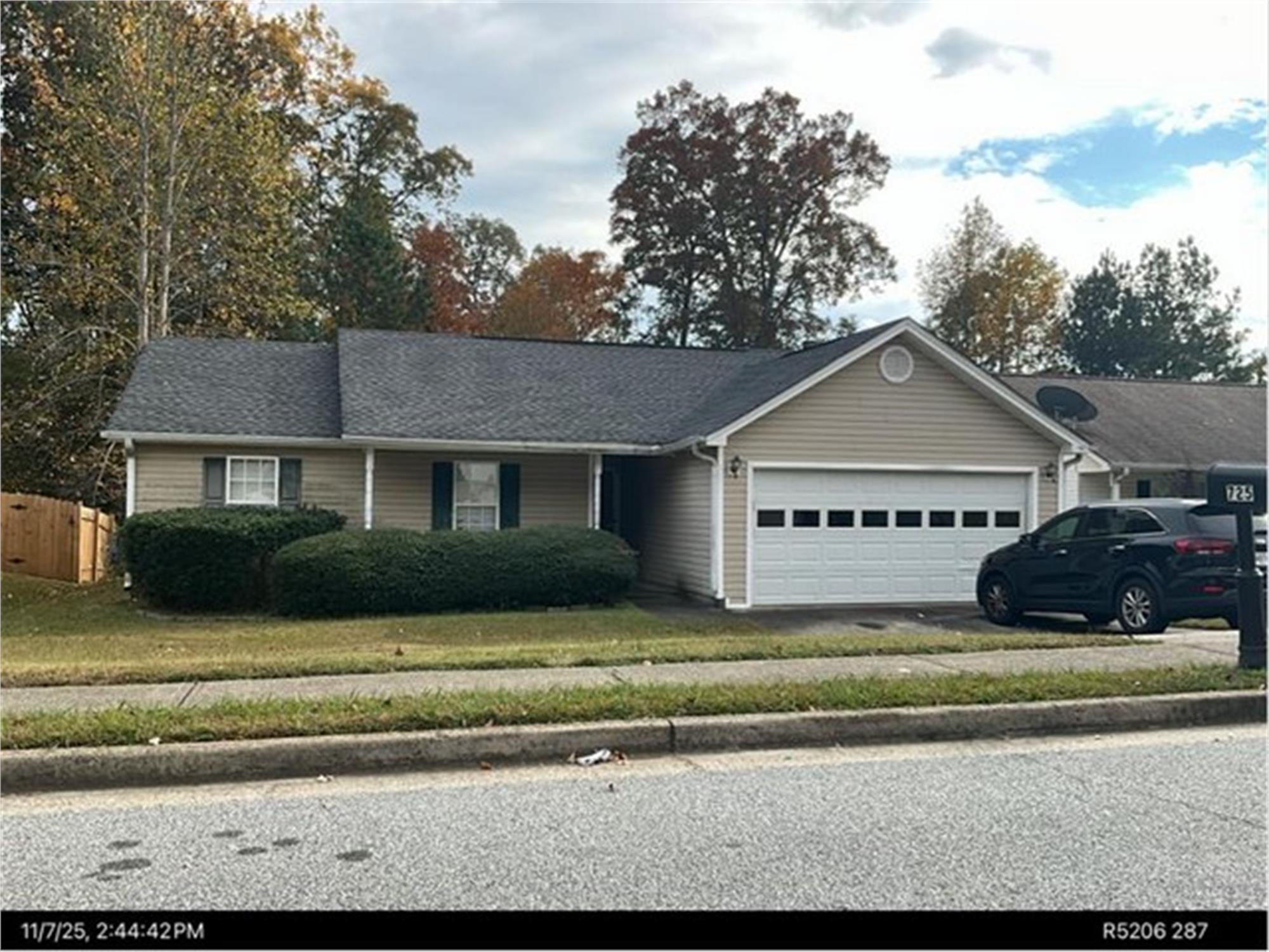 725 Amelia Grove Ln Se, Lawrenceville, GA 30045-6850