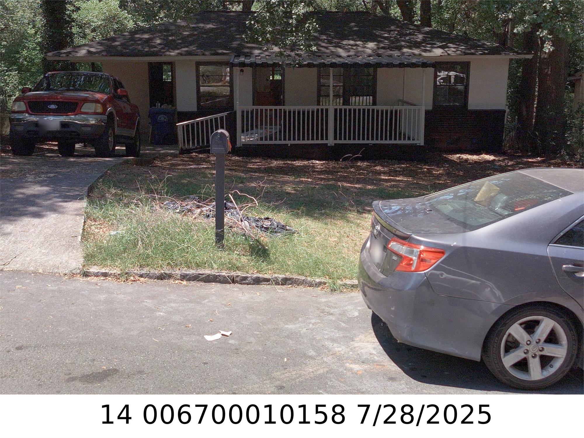 231 Glenrose Cir Sw, Atlanta, GA 30354-2306