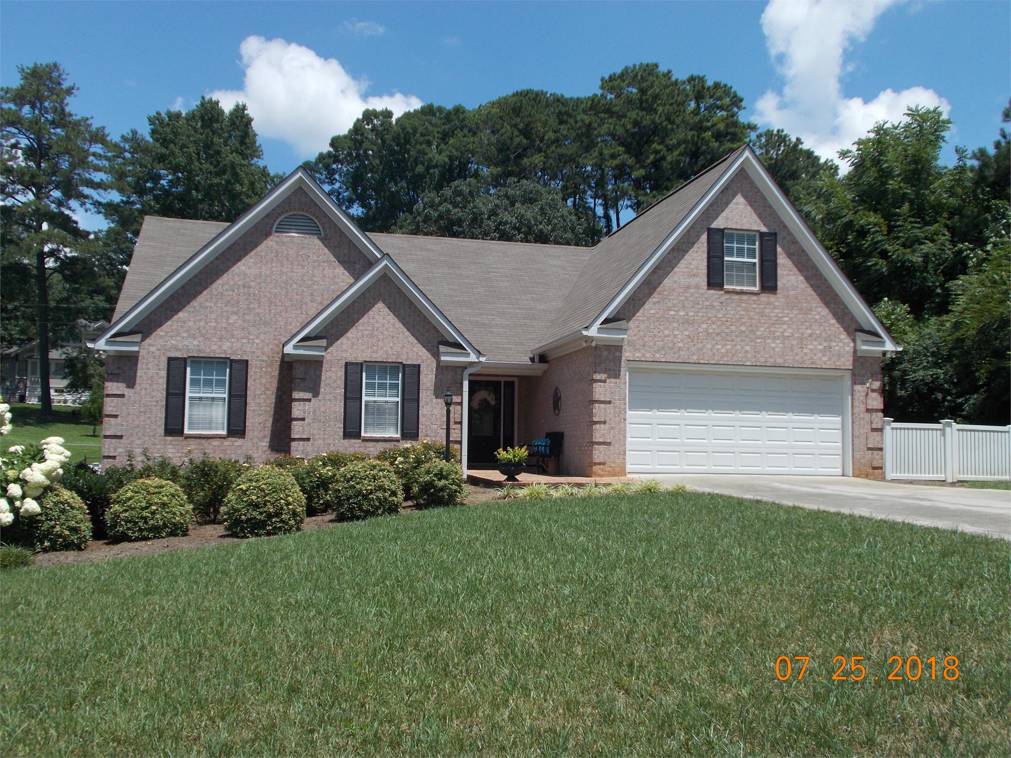 76 Connell St, Jasper, GA 30143-1768