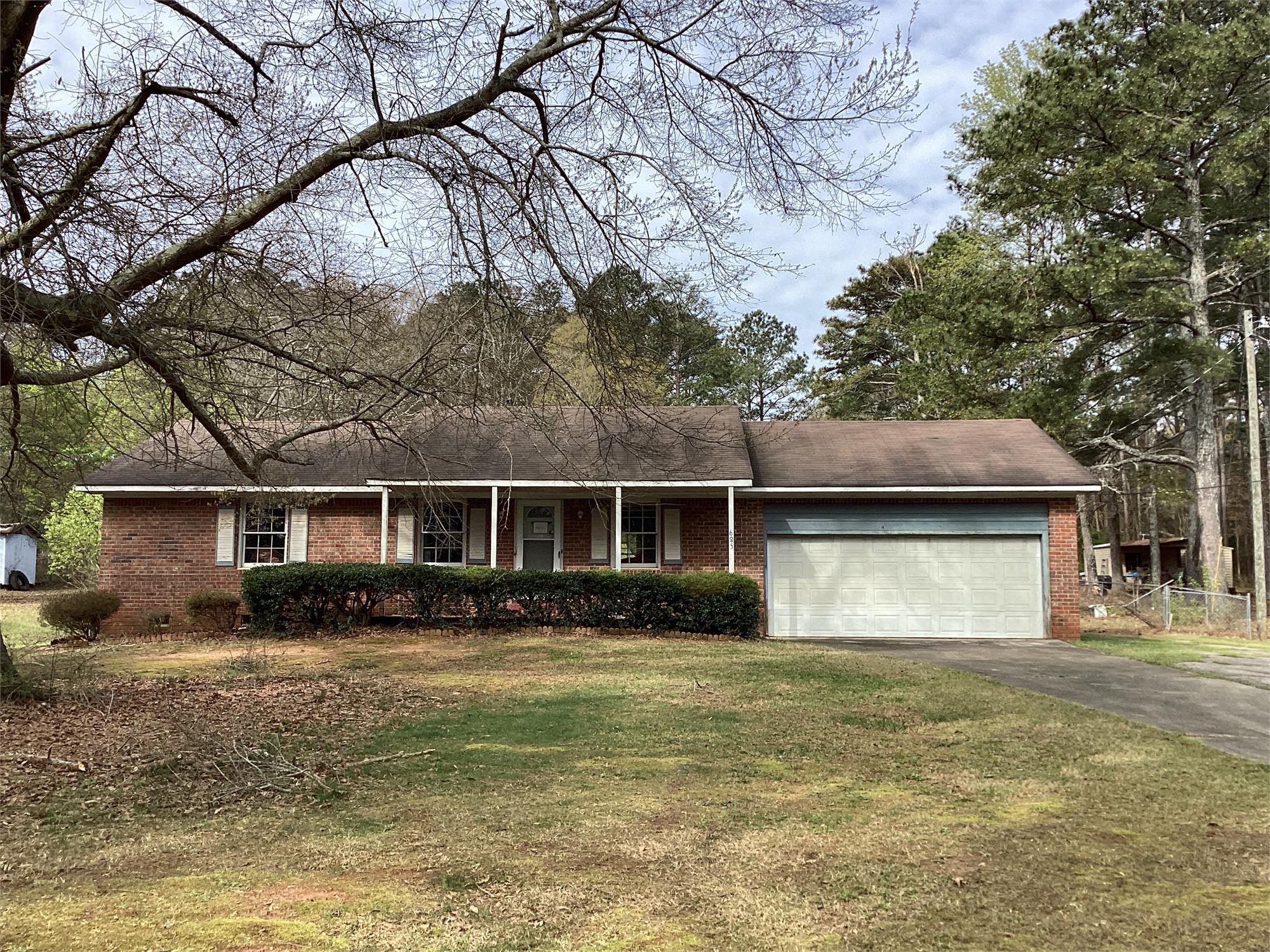 685 Baker Rd, Oxford, GA 30054-4406