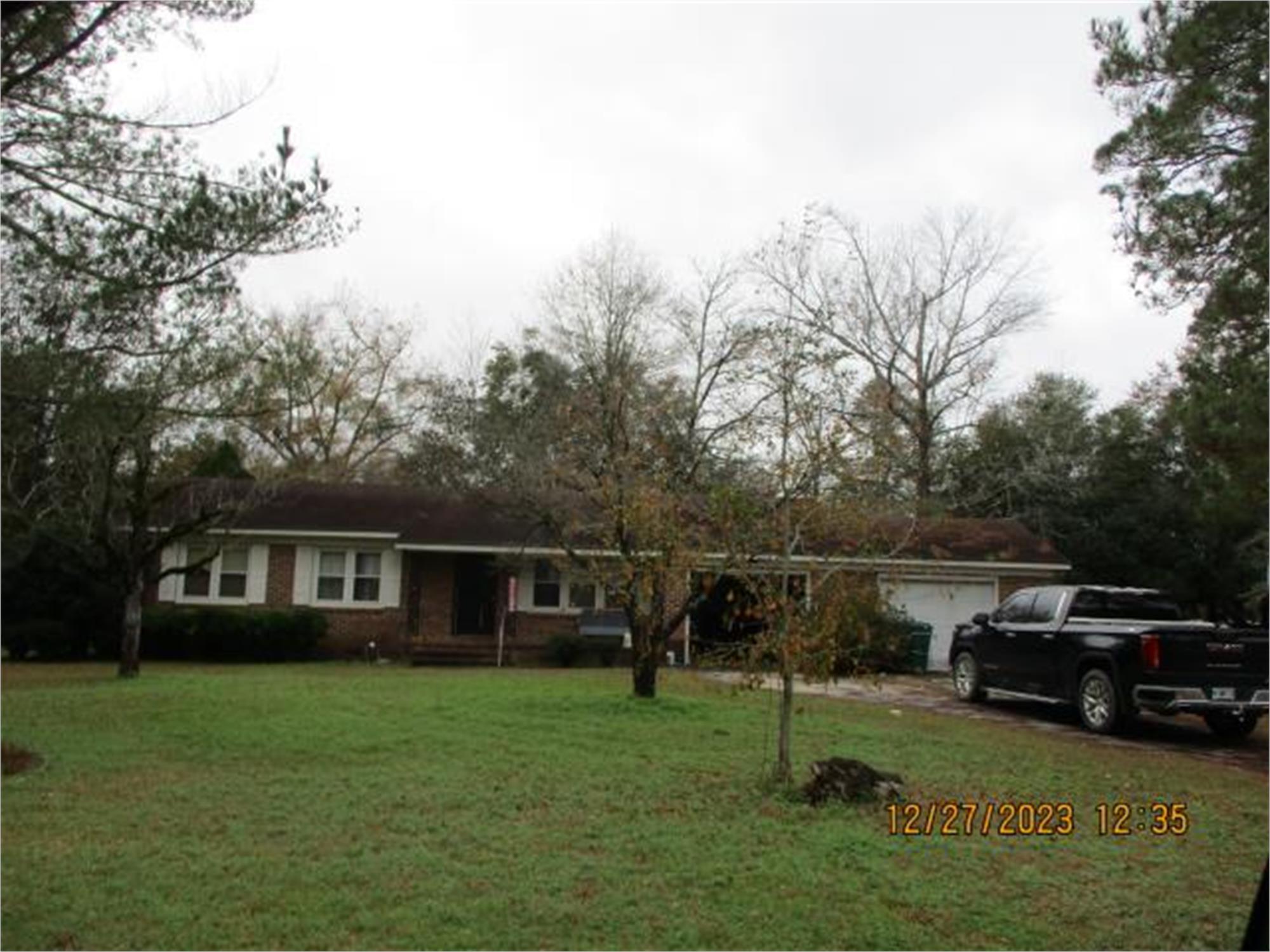 337 Tanglewood Dr, Millen, GA 30442-6749