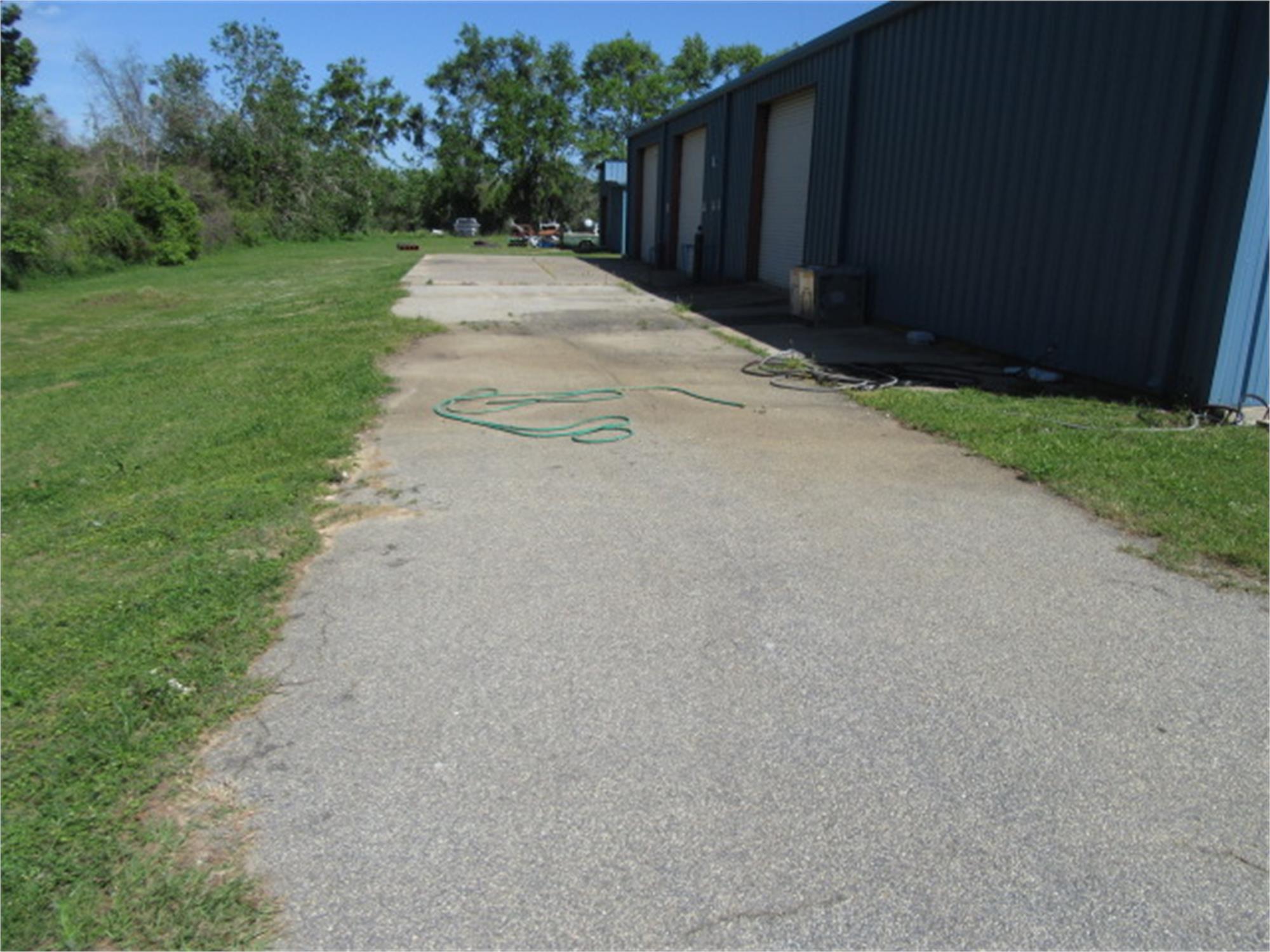 204 Progress Ave, Pelham, GA 31779-5307