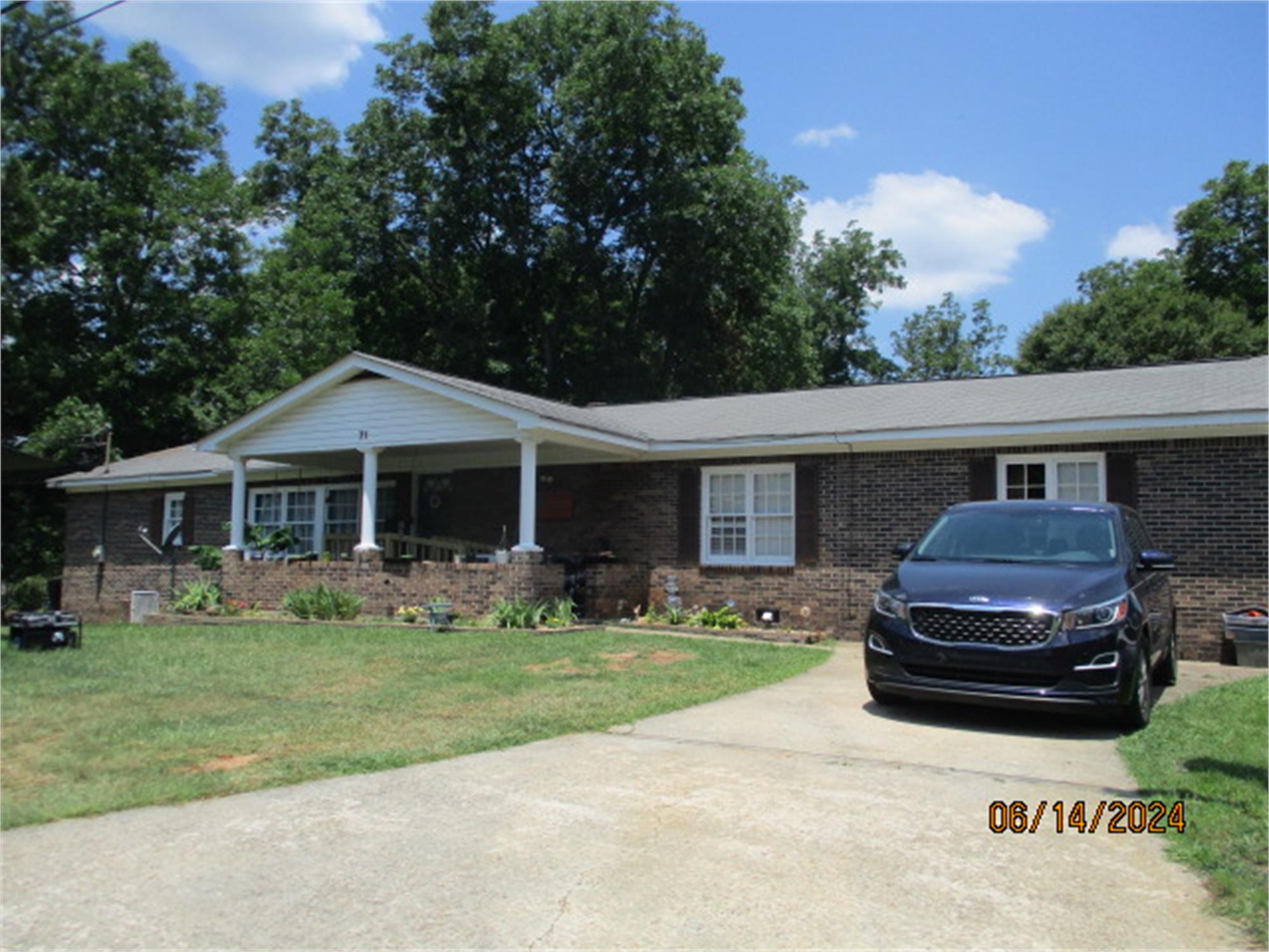 71 Florence St, Yatesville, GA 31097-3653