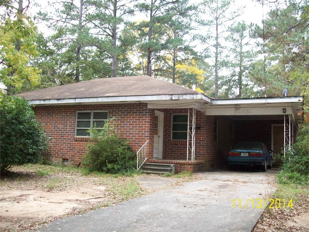 402 Green St, Fort Valley, GA 31030-3880