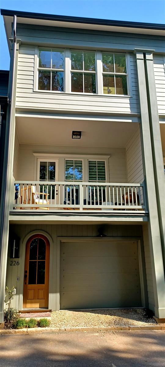 226 Colebrook St Ne, Atlanta, GA 30307-2957