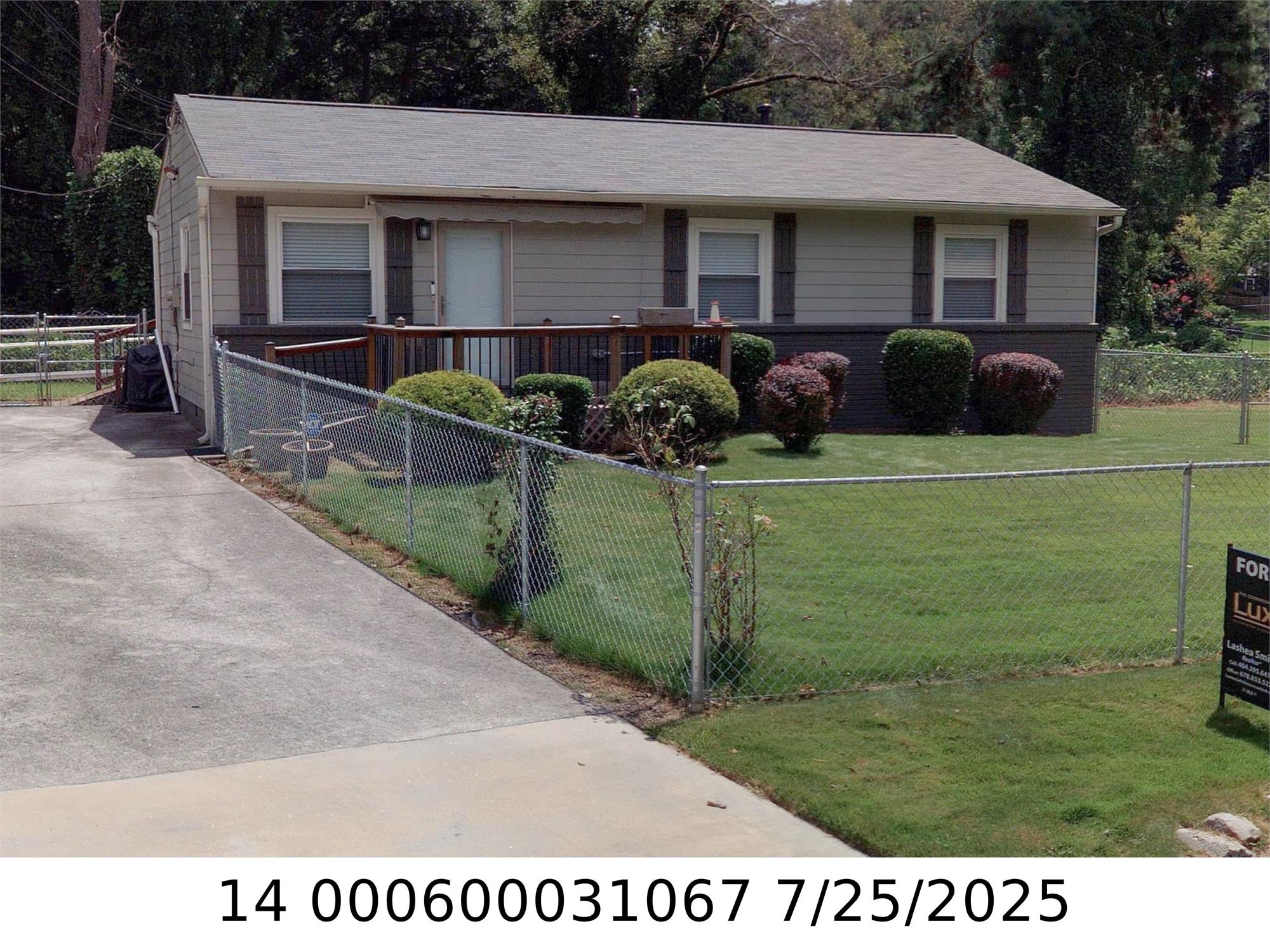 1035 Stonewall Dr Se, Atlanta, GA 30315-7630