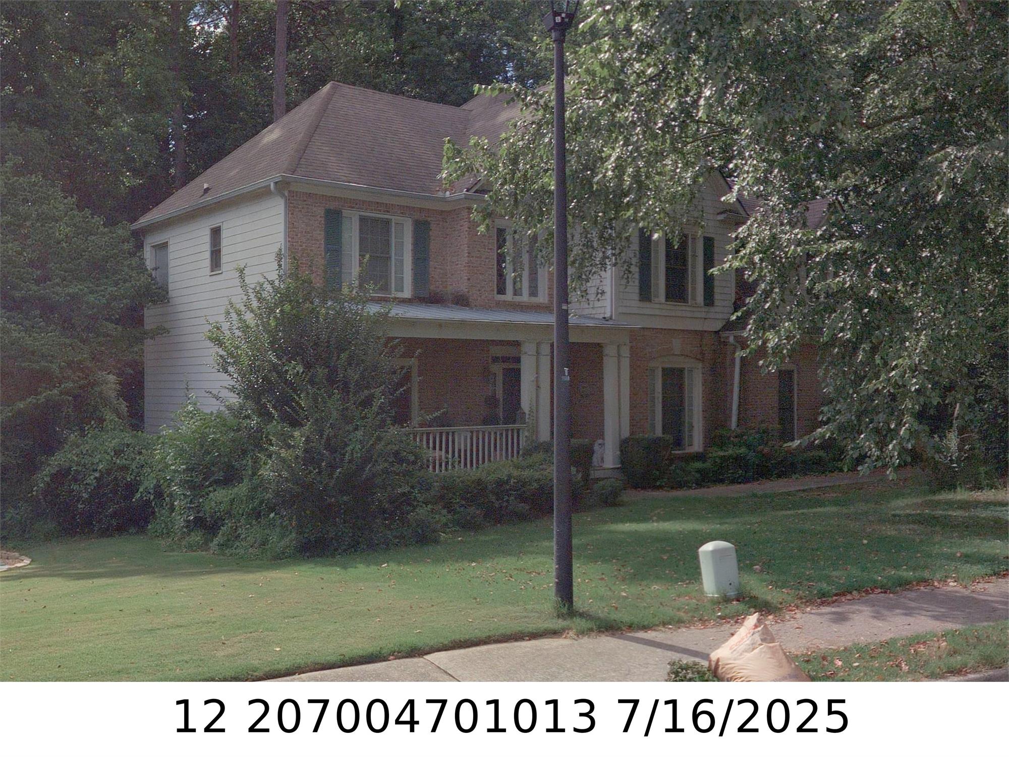 2000 Darien Park Dr, Roswell, GA 30076-4297