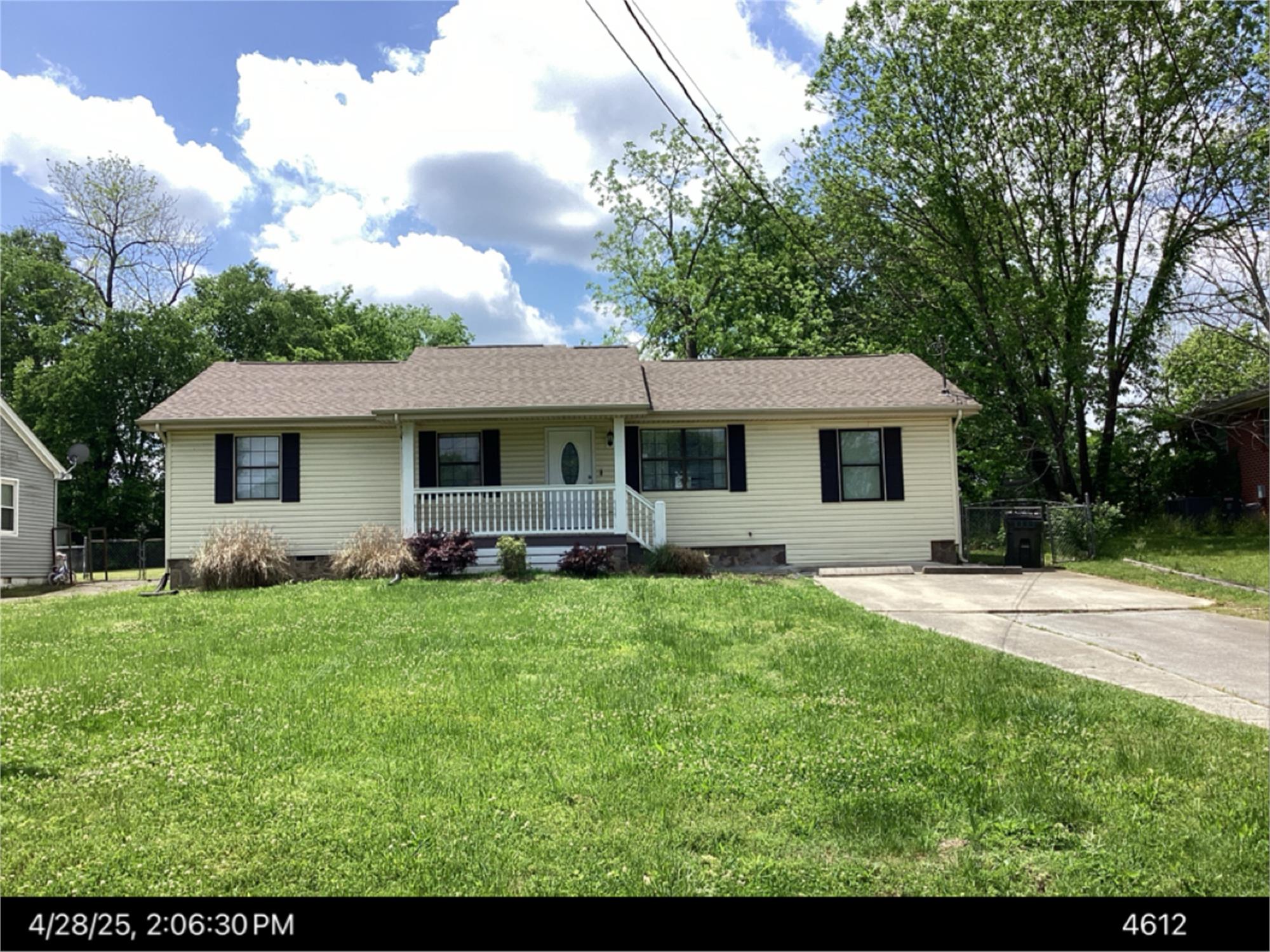 18 Polk Cir, Fort Oglethorpe, GA 30742-3837