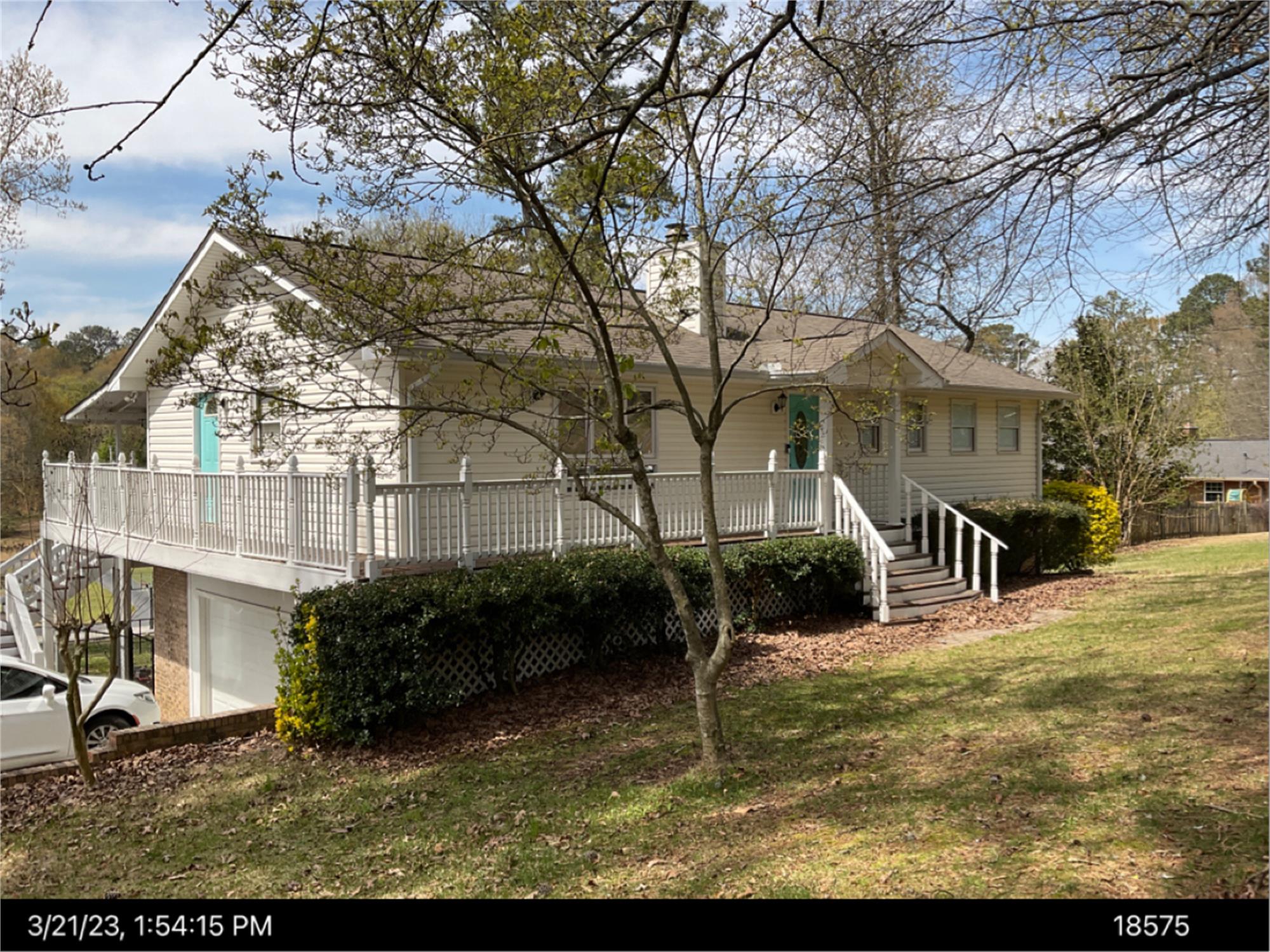 110 Crestmont Dr, Calhoun, GA 30701-2250
