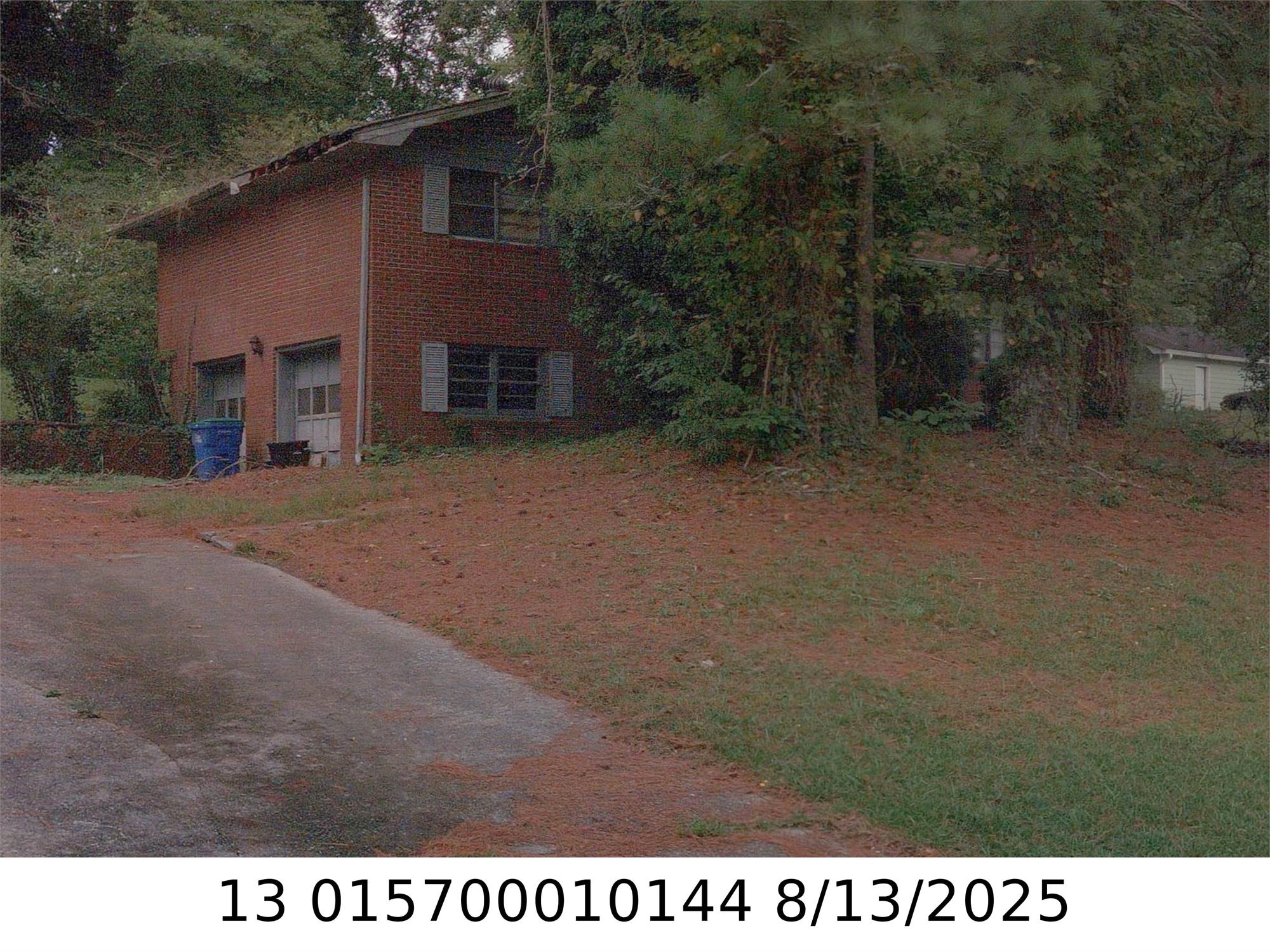 2540 Fox Hall Ln S, Atlanta, GA 30349-4942