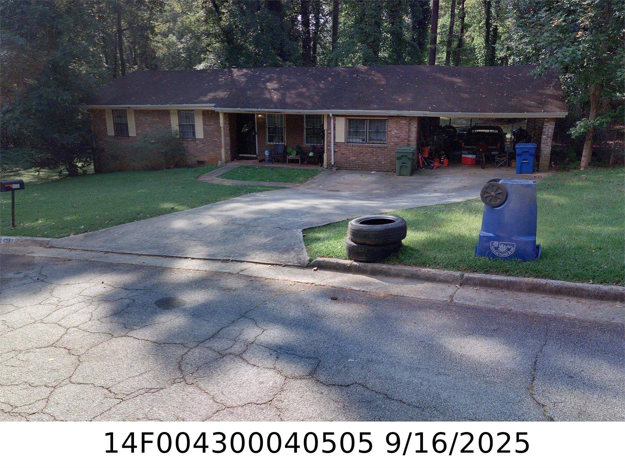 4382 Creek Valley Ct Sw, Atlanta, GA 30331-6551
