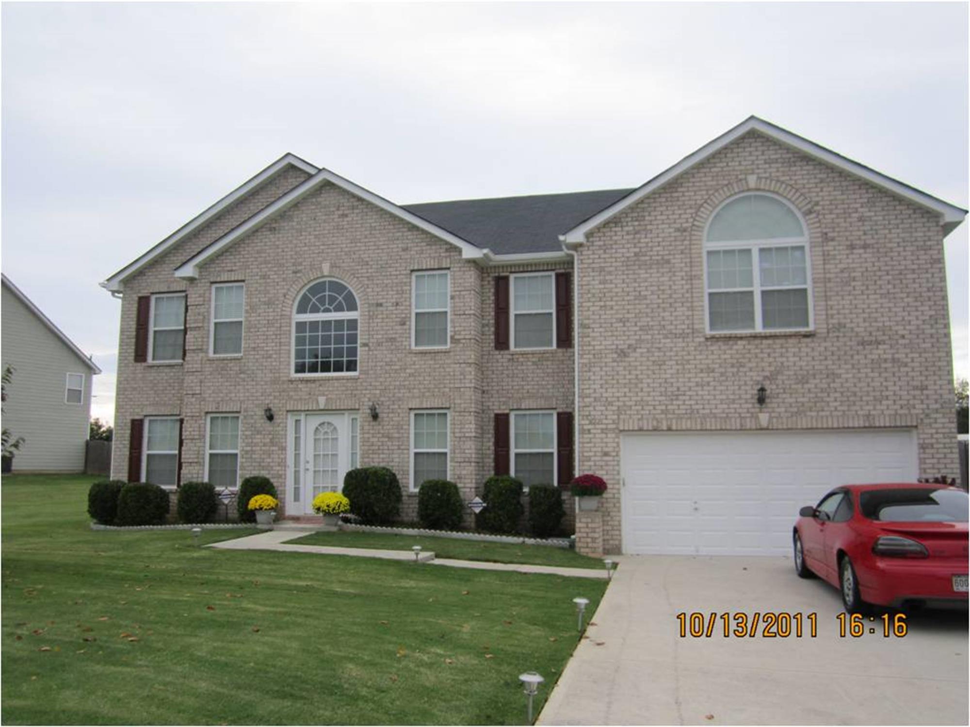 81 Sheffield Ln, Powder Springs, GA 30127-8766