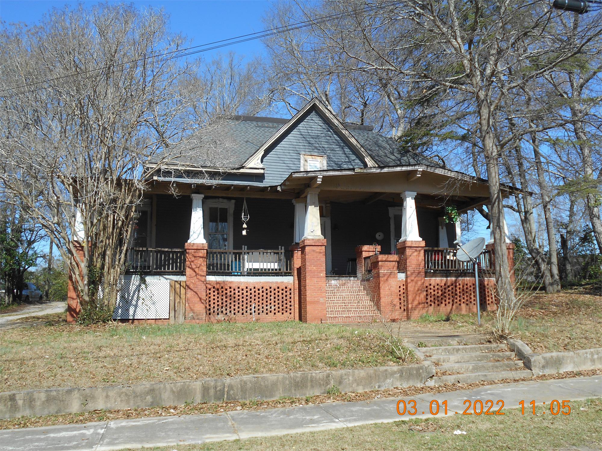 203 Hill St, Lagrange, GA 30241-2854