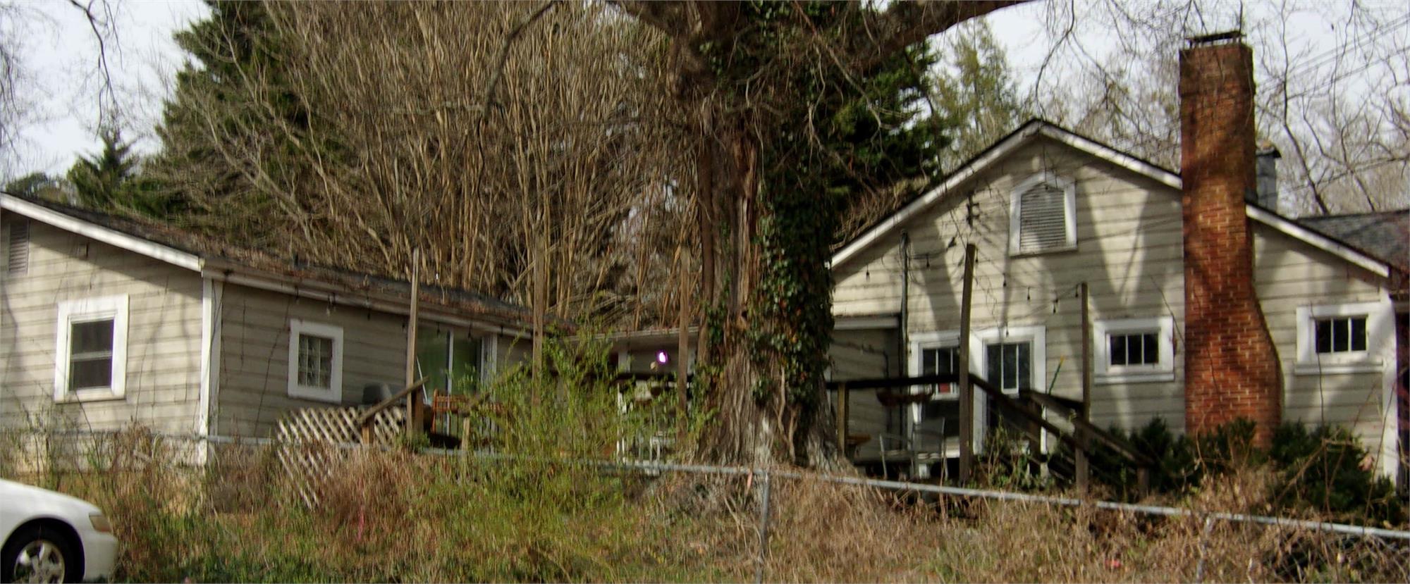 107 Betty St, Clarkesville, GA 30523-4633