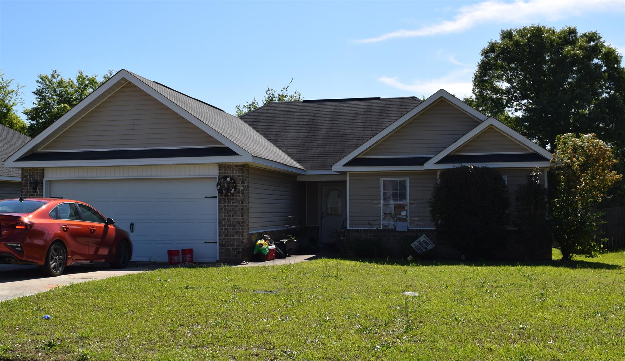 216 Laurel Woods Dr, Warner Robins, GA 31088-9204