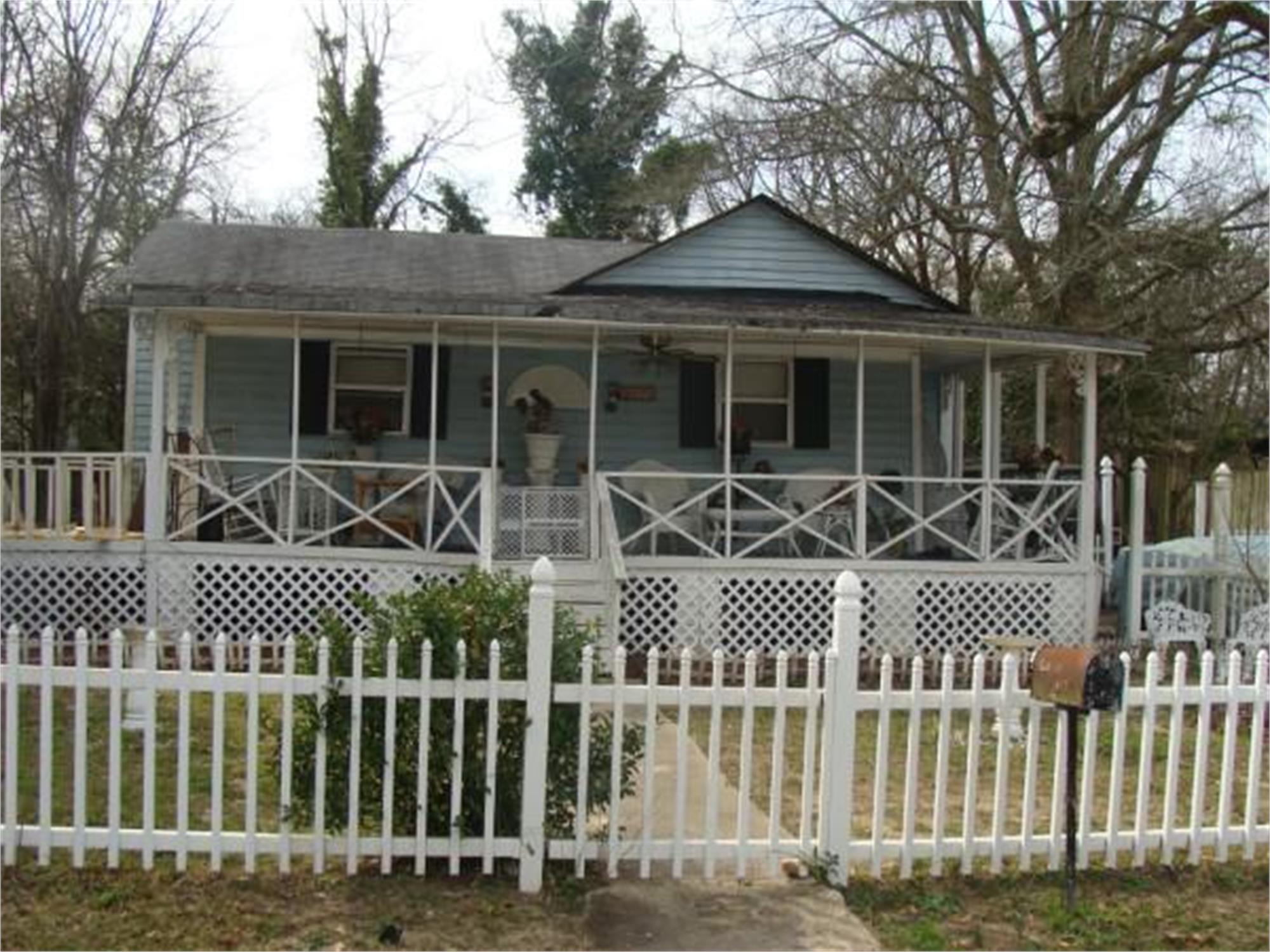 3992 Brookdale Ave, Macon, GA 31204-2203