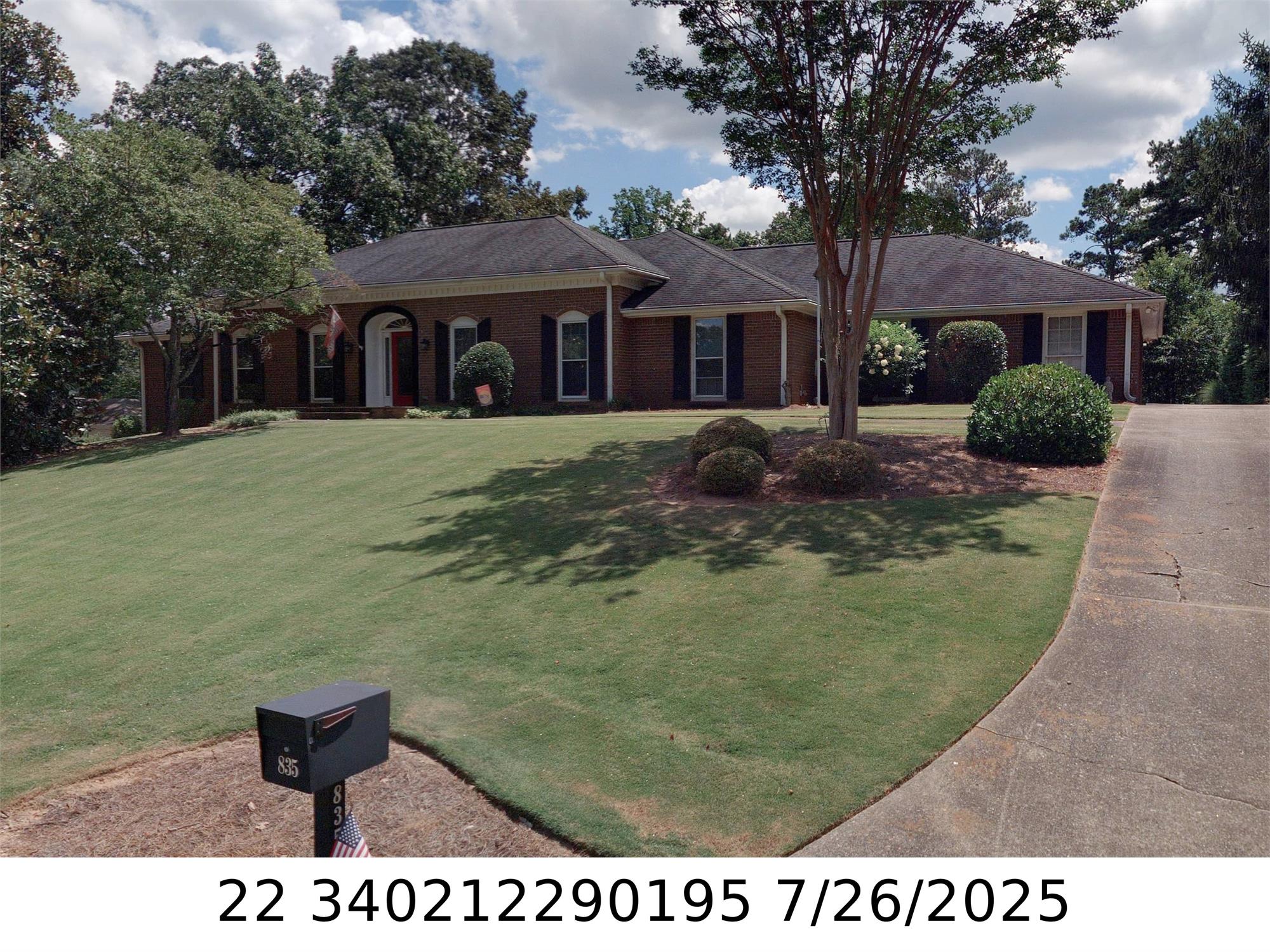 835 Saddle Hill Rd, Roswell, GA 30075-1236