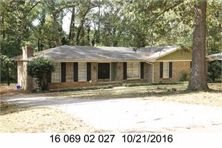 5943 Christopher Ln, Lithonia, GA 30058-5617