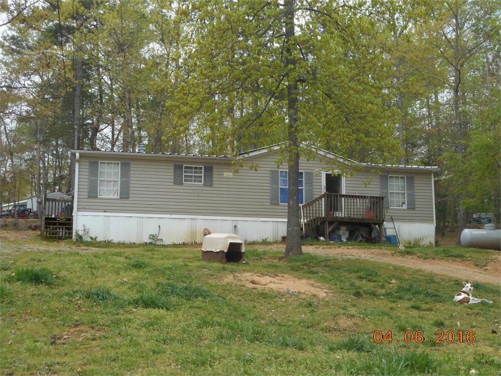 61 Holly Cir, Carrollton, GA 30116-5593