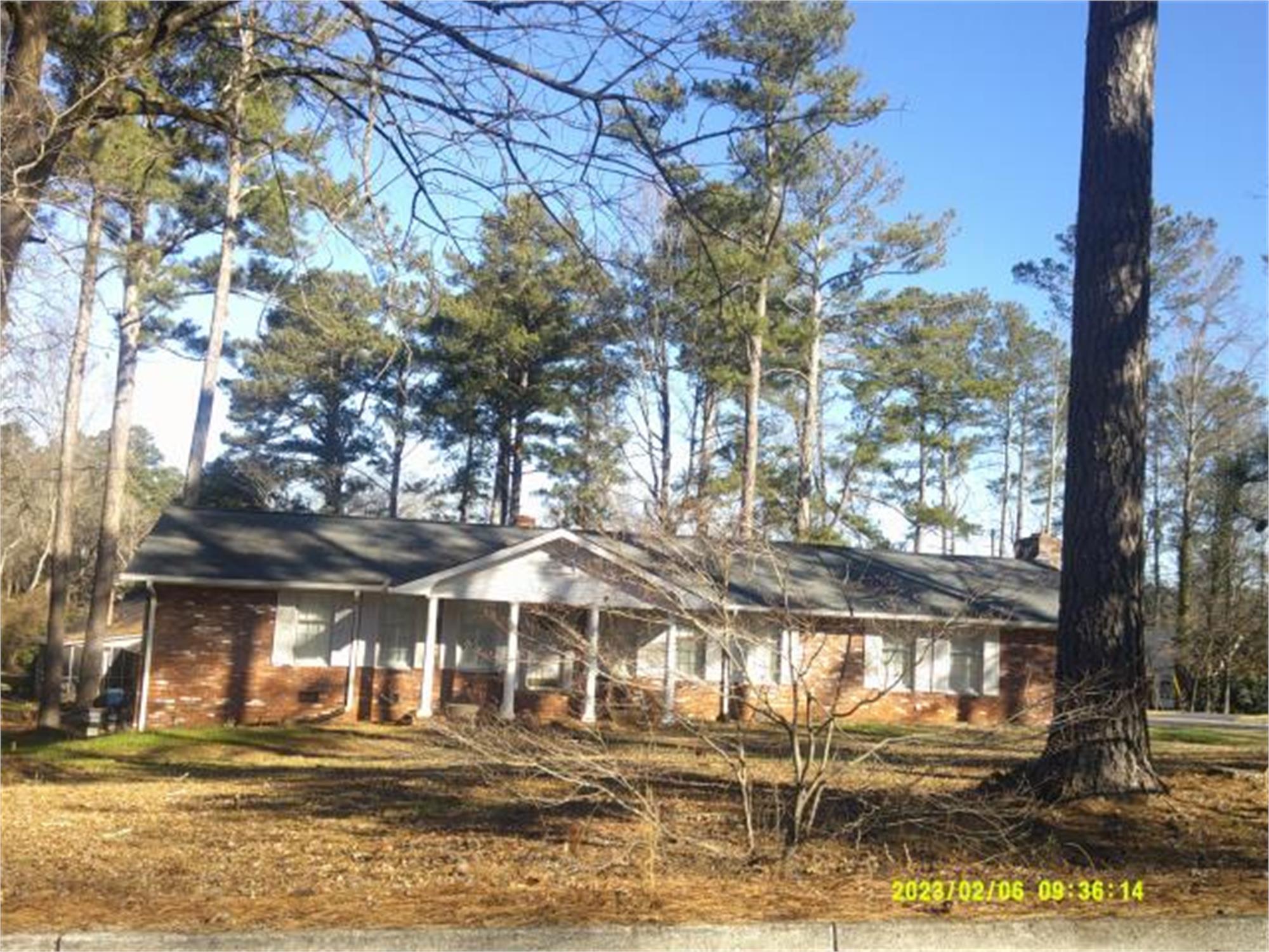 320 Almon Rd, Carrollton, GA 30117-1906