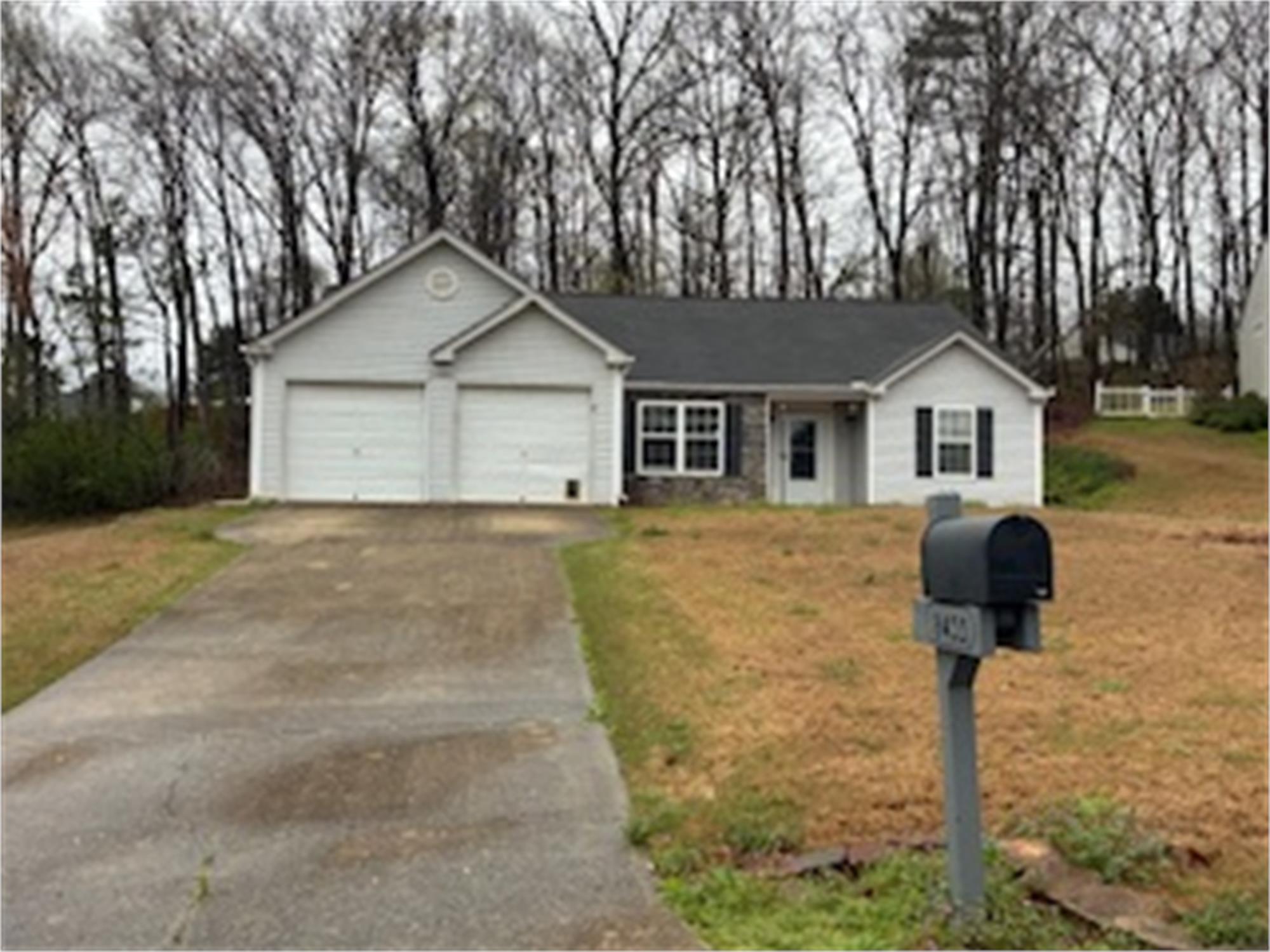 8455 River Bluff Pl, Ball Ground, GA 30107-3557