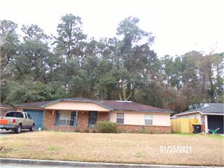 107 E Welwood Dr, Savannah, GA 31419-3031
