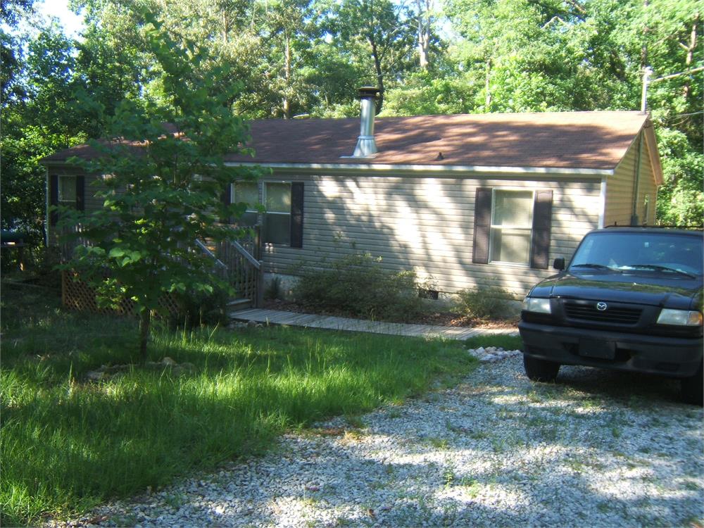 200 S Stewart Ln, Griffin, GA 30224-7874