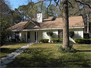 137 Landover Cir, Brunswick, GA 31525-0525