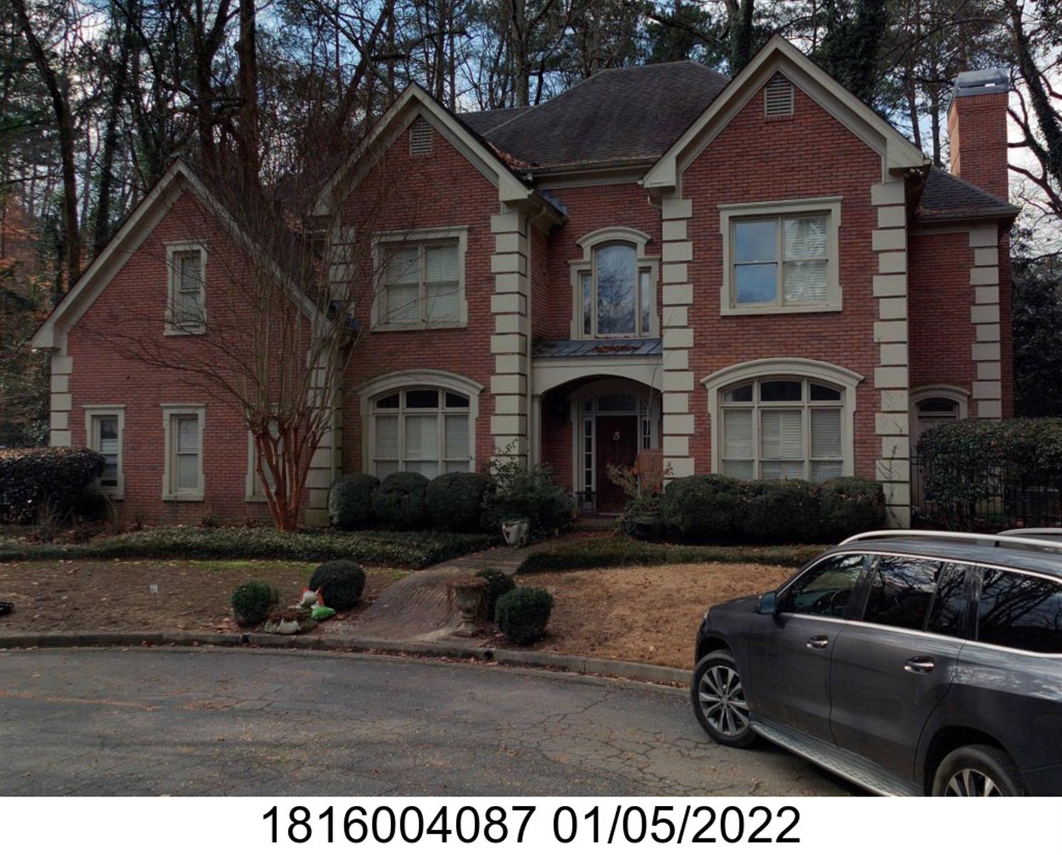 2320 Massey Ln, Decatur, GA 30033-1221