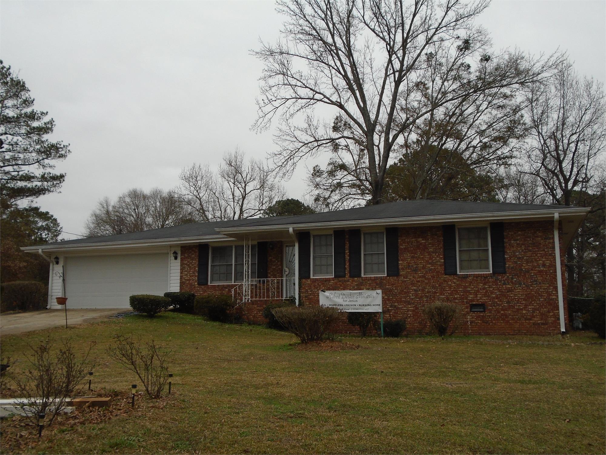 15 Jackson Rd, Covington, GA 30016