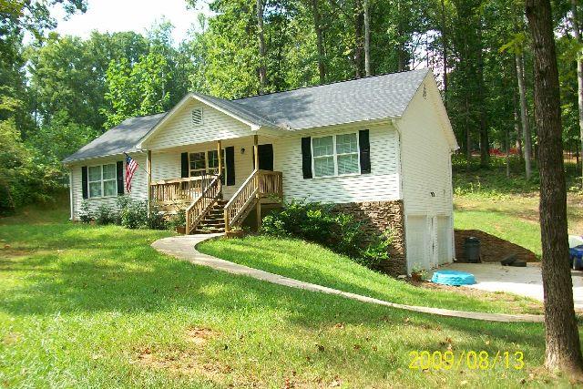 472 Crowe Springs Rd Nw, White, GA 30184-2242
