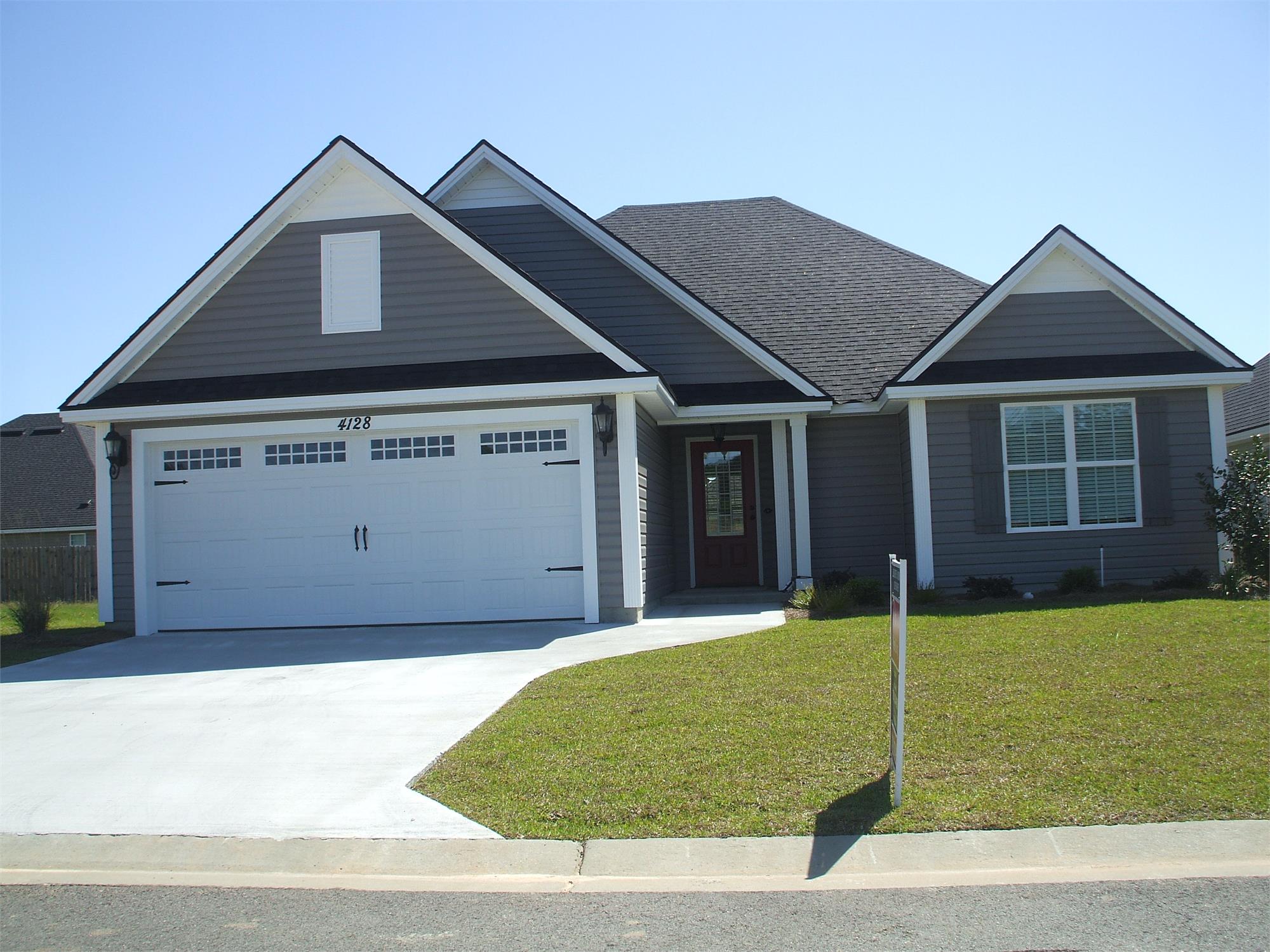 4128 Bright Creek Rd, Hahira, GA 31632-3199