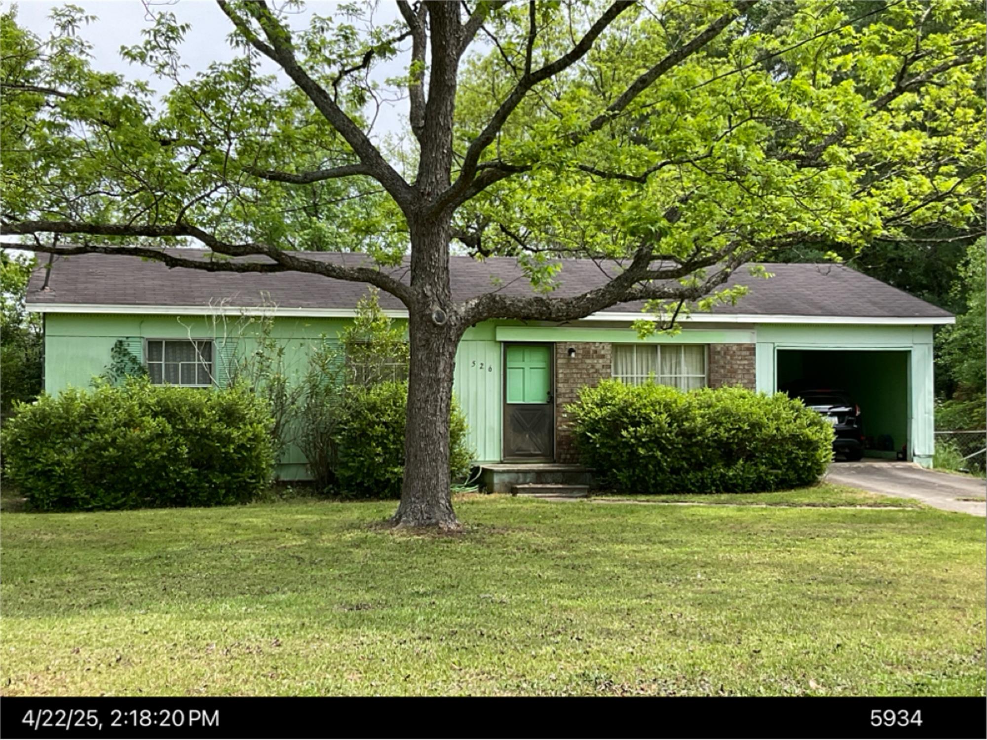 526 Ochlahatchee Dr, Perry, GA 31069-3935