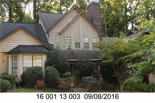 885 Brandy Oaks Ln, Stone Mountain, GA 30088-2032